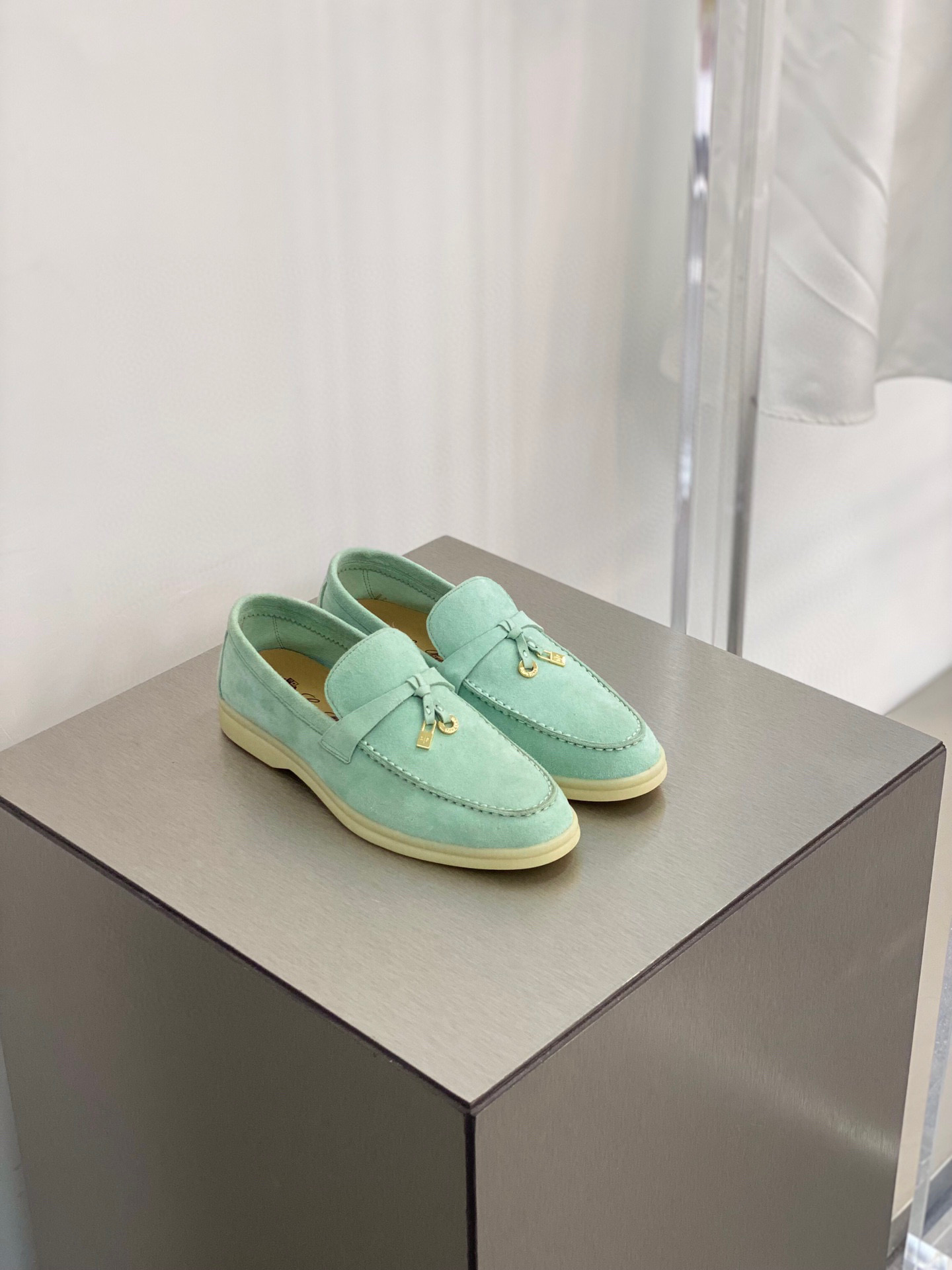 [Loro Piana] 로로피아나 썸머워크 로퍼 남녀공용