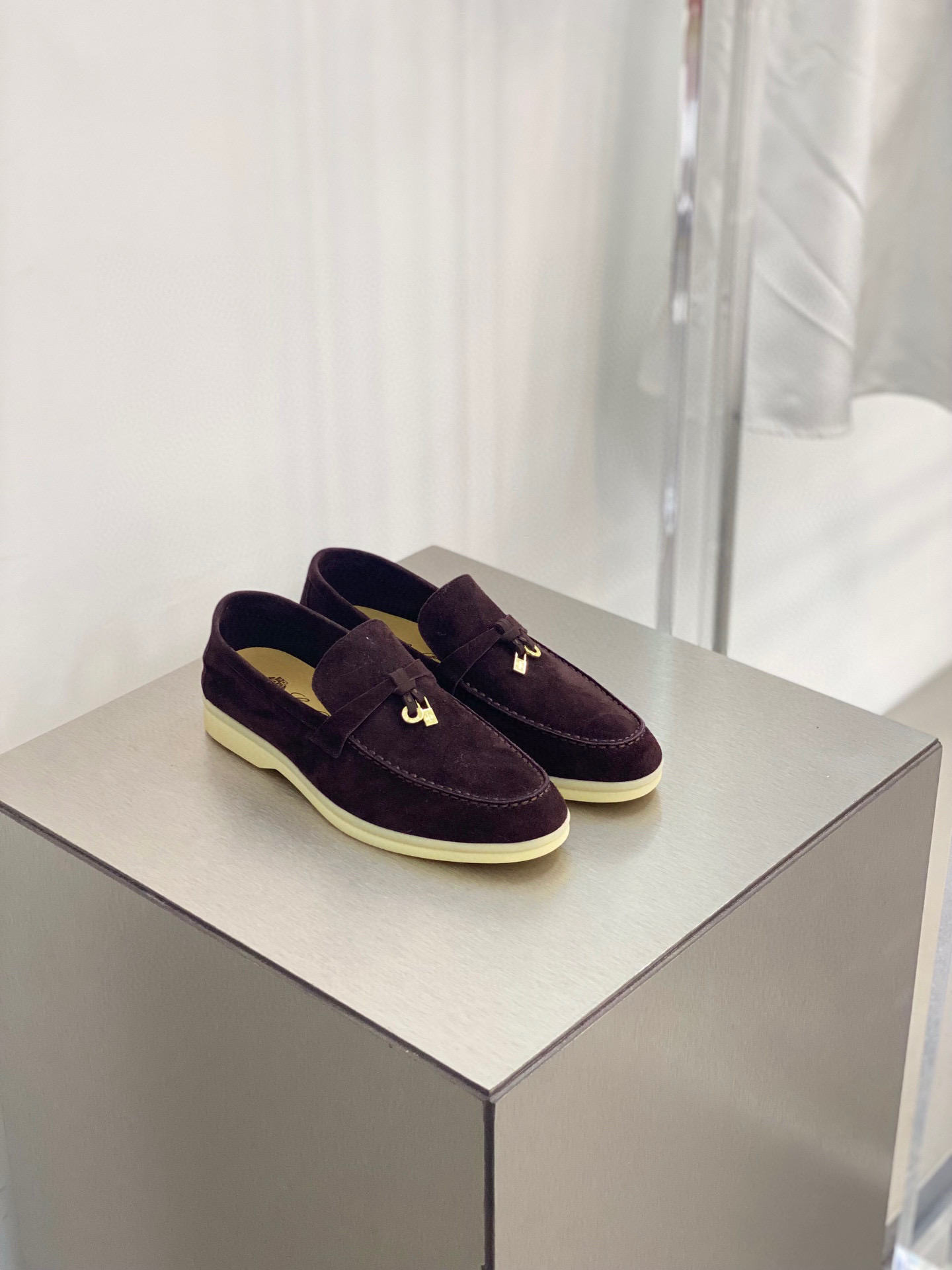 [Loro Piana] 로로피아나 썸머워크 로퍼 남녀공용