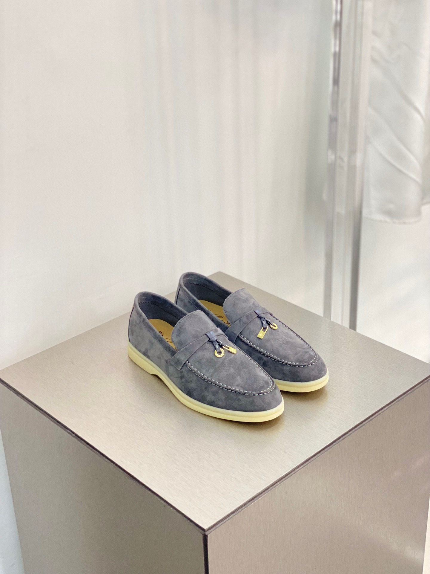 [Loro Piana] 로로피아나 썸머워크 로퍼 남녀공용