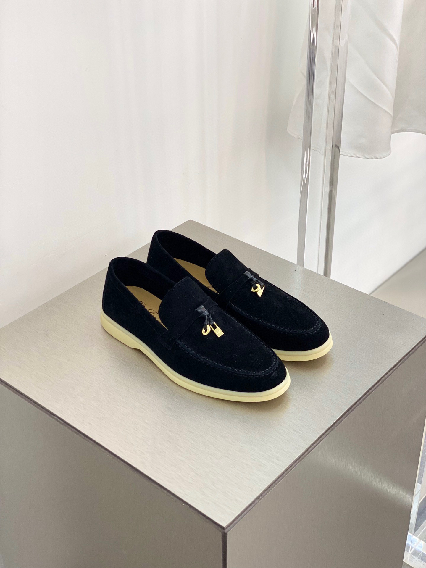 [Loro Piana] 로로피아나 썸머워크 로퍼 남녀공용