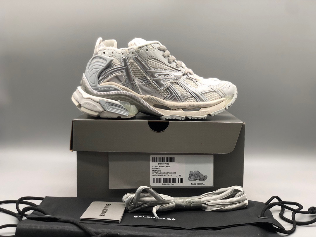 [BALENCIAGA] 발렌시아가 러너 7.0 스니커즈 메탈릭 남녀공용 (OK공장)