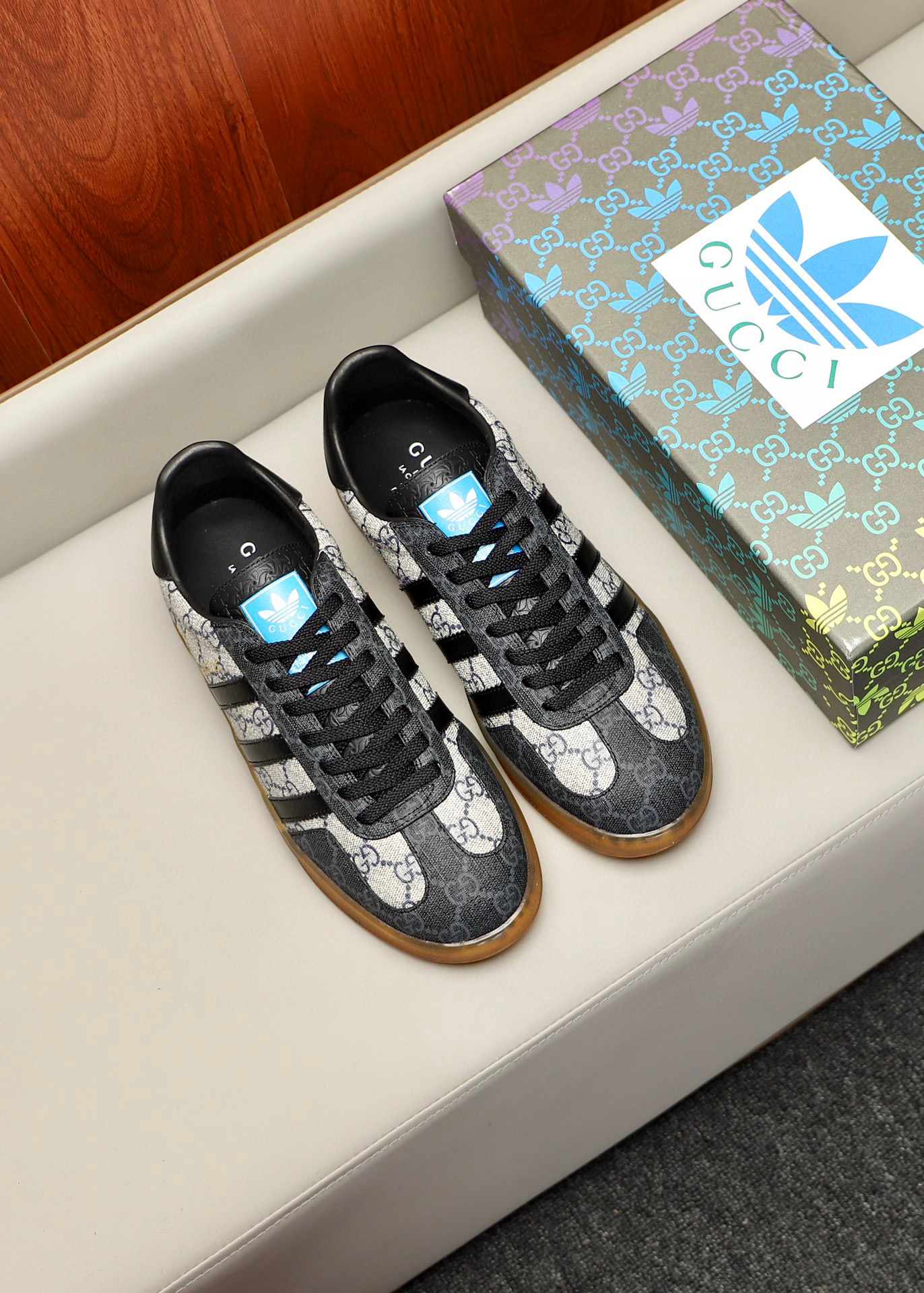 [GUCCI] 구찌 x 아디다스 스웨이드 가젤 스니커즈 남성용