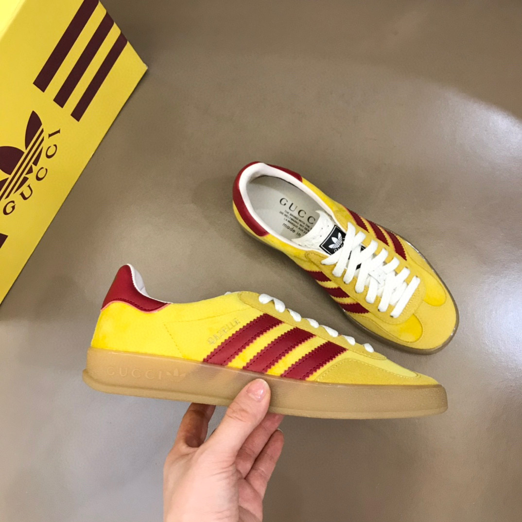 [GUCCI] 구찌 x 아디다스 스웨이드 가젤 스니커즈 남녀공용