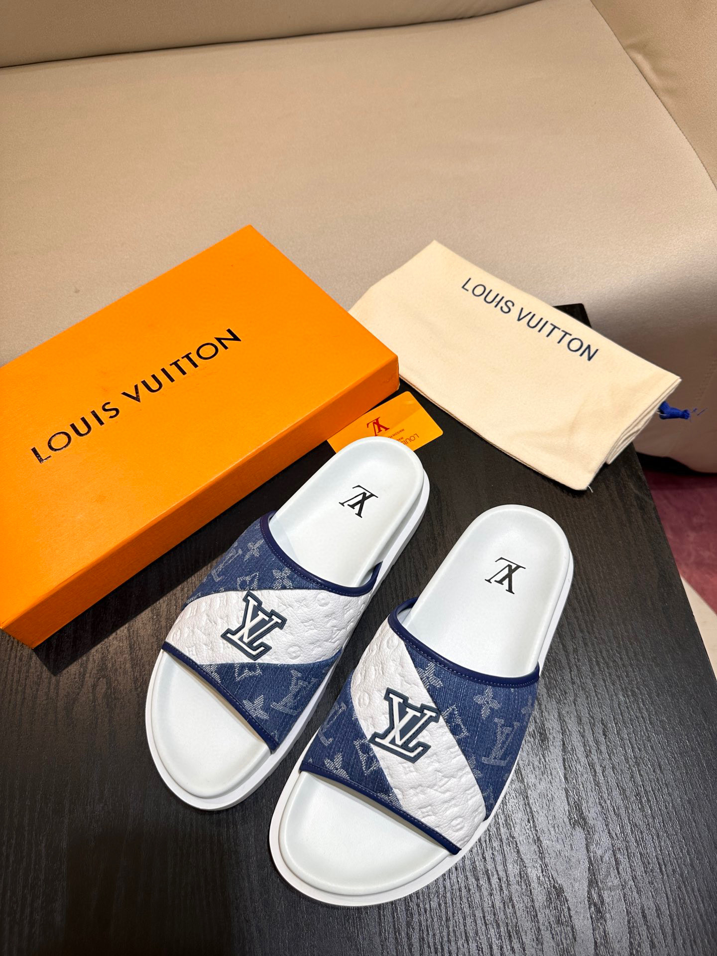 [LOUIS VUITTON] 루이비통 슬리퍼 남성용