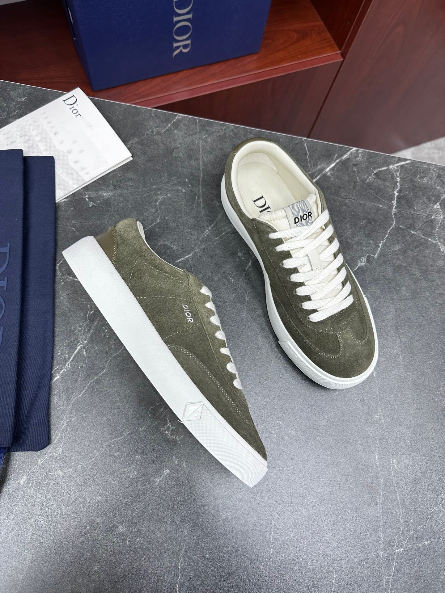 [DIOR] 디올 B101 CD 다이아몬드 로우 남성용