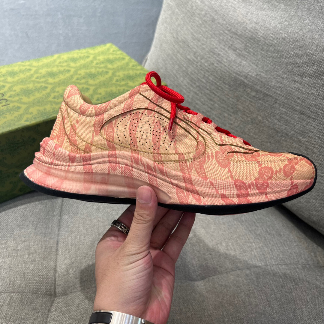 [GUCCI] 구찌 런 스니커즈 남녀공용