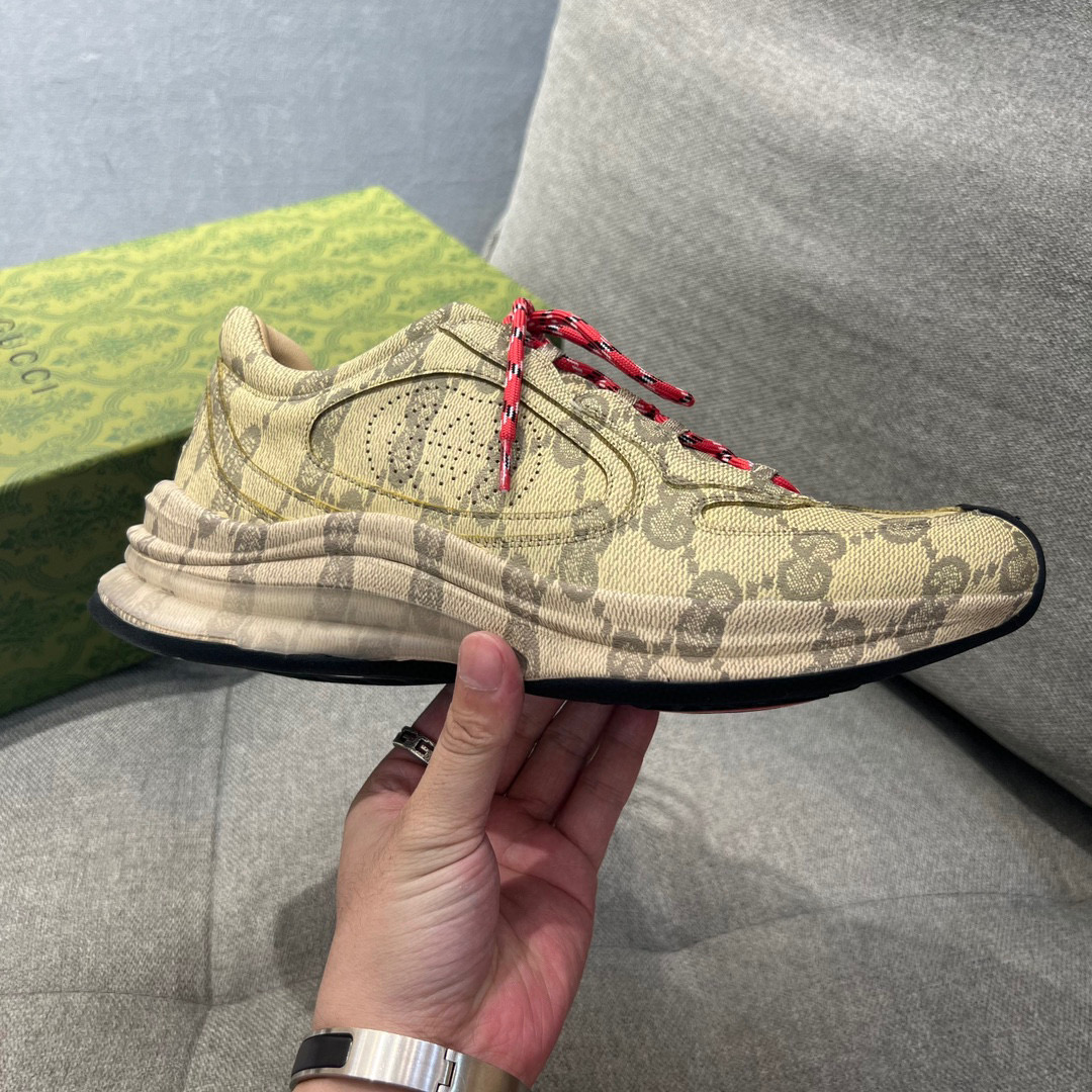 [GUCCI] 구찌 런 스니커즈 남녀공용