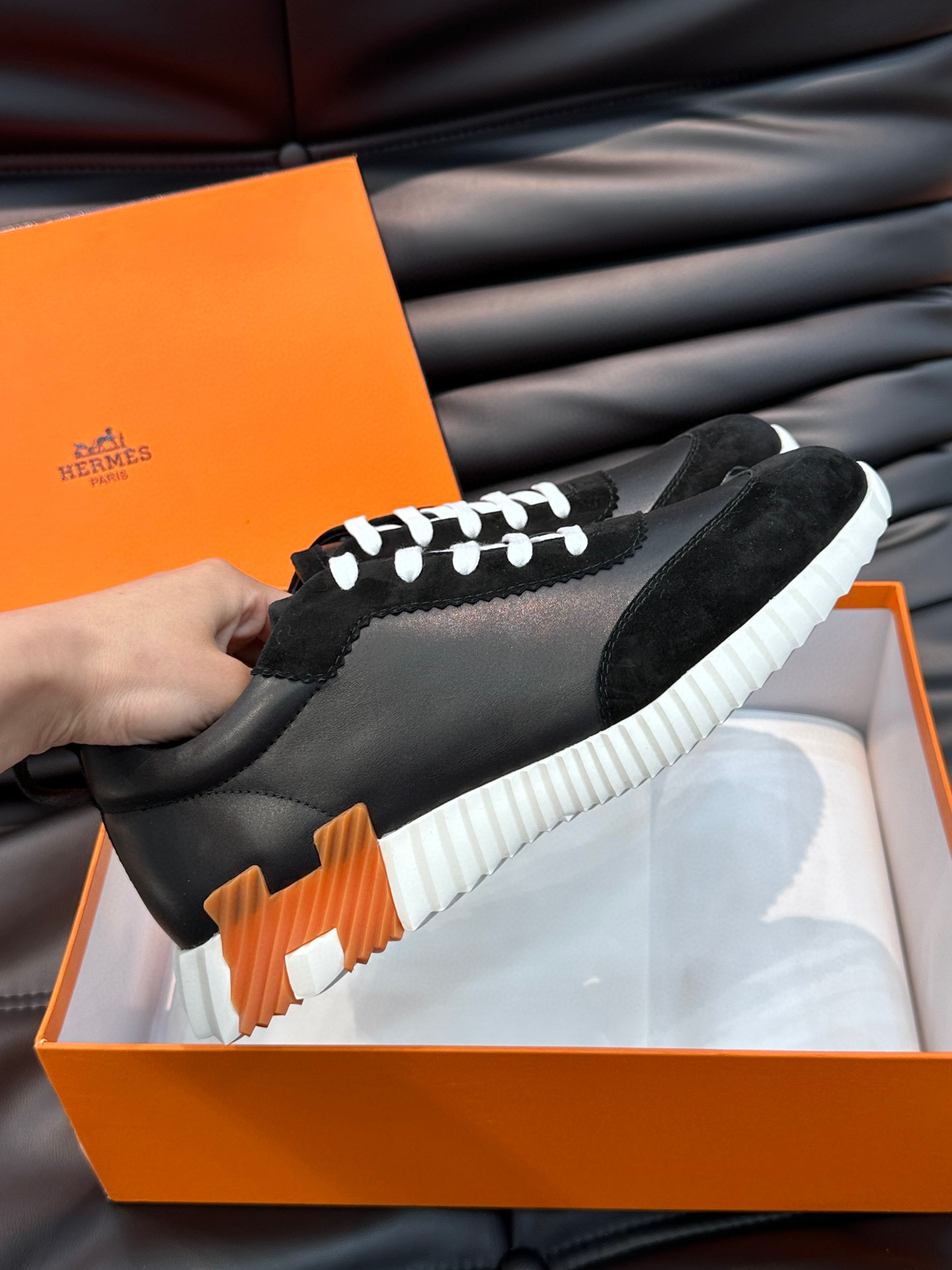 [HERMES] 에르메스 바운싱 레더 스니커즈 남성용