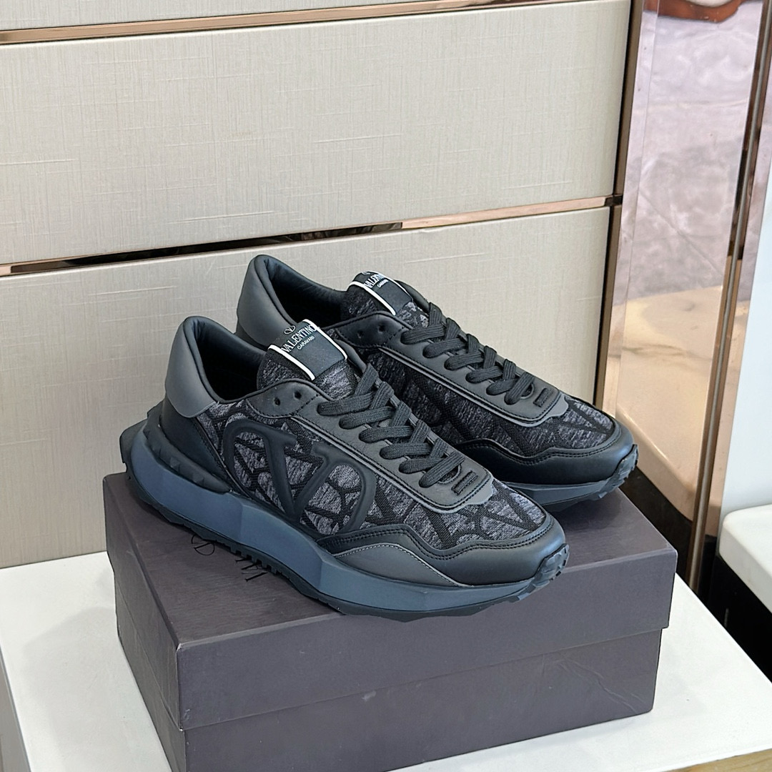 [VALENTINO] 발렌티노 V로고 스니커즈 남성용