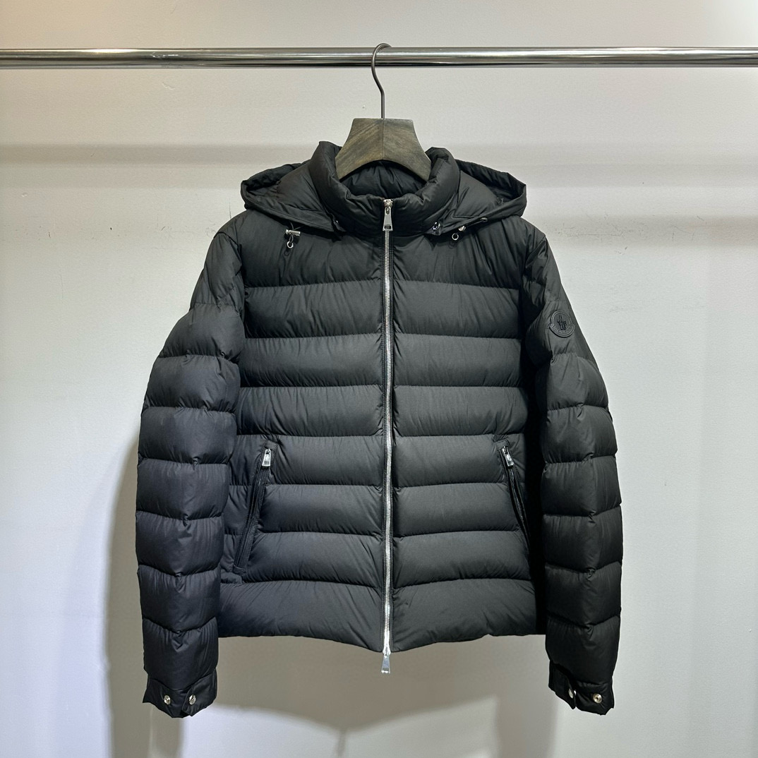 [MONCLER] 몽클레어 아르네브 ARNEB 쇼트 다운 패딩 남성용
