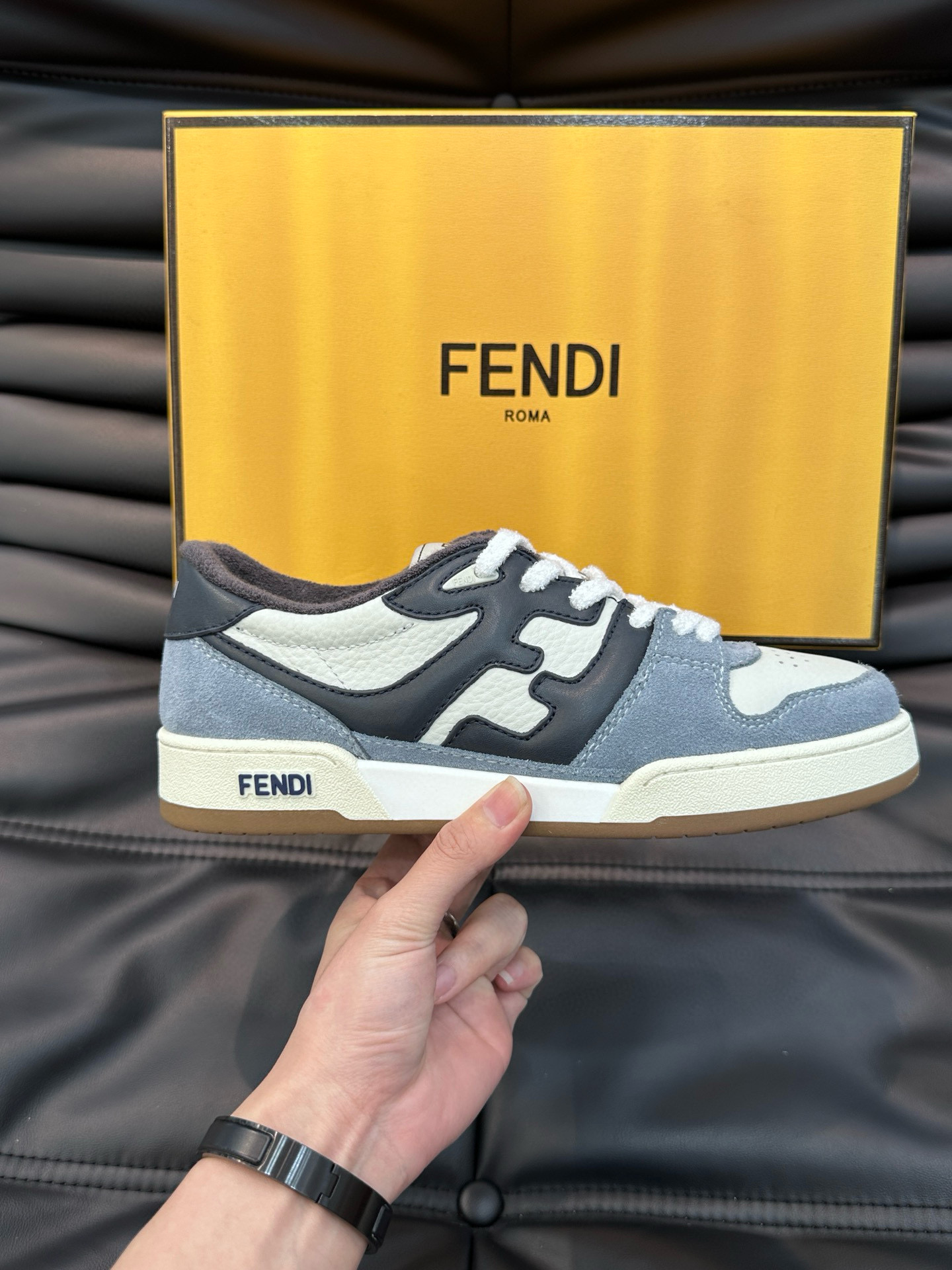 [FENDI] 펜디 매치 스니커즈 남성용