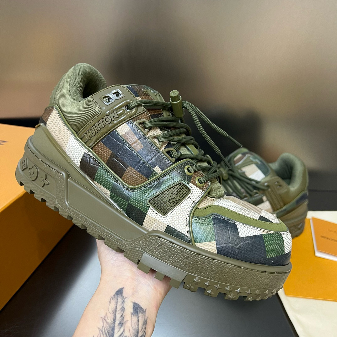 [LOUIS VUITTON] 루이비통 LV 트레이너 맥시 스니커즈 남성용