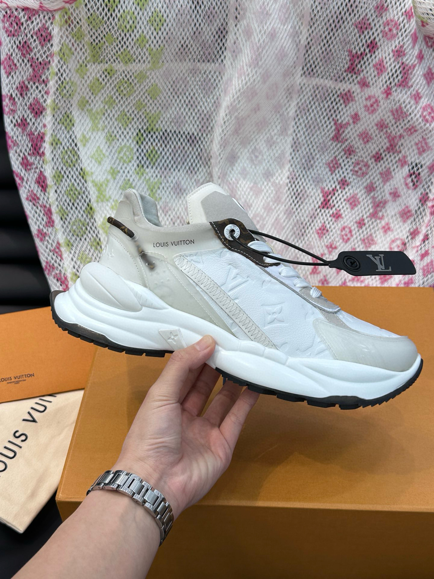 [LOUIS VUITTON] 루이비통 런 55 스니커즈 남성용