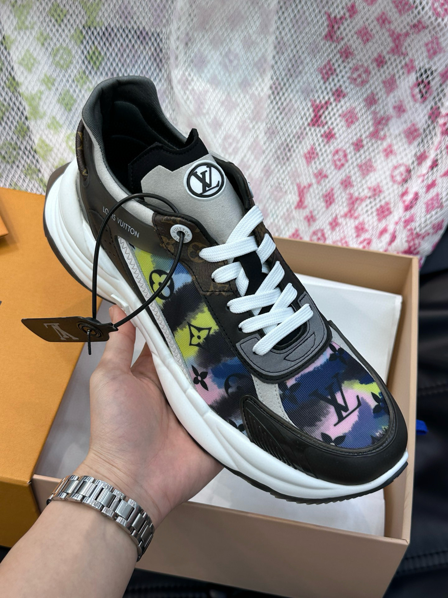 [LOUIS VUITTON] 루이비통 런 55 스니커즈 남성용