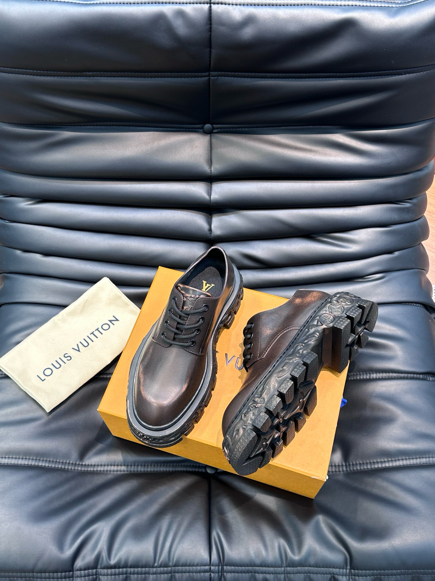 [LOUIS VUITTON] 루이비통 LV 바로크 로퍼 남성용