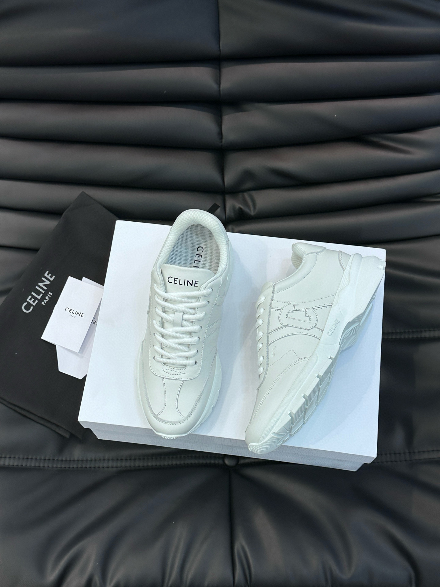 [CELINE] 셀린느 러너 CR-01 로우탑 스니커즈 남녀공용