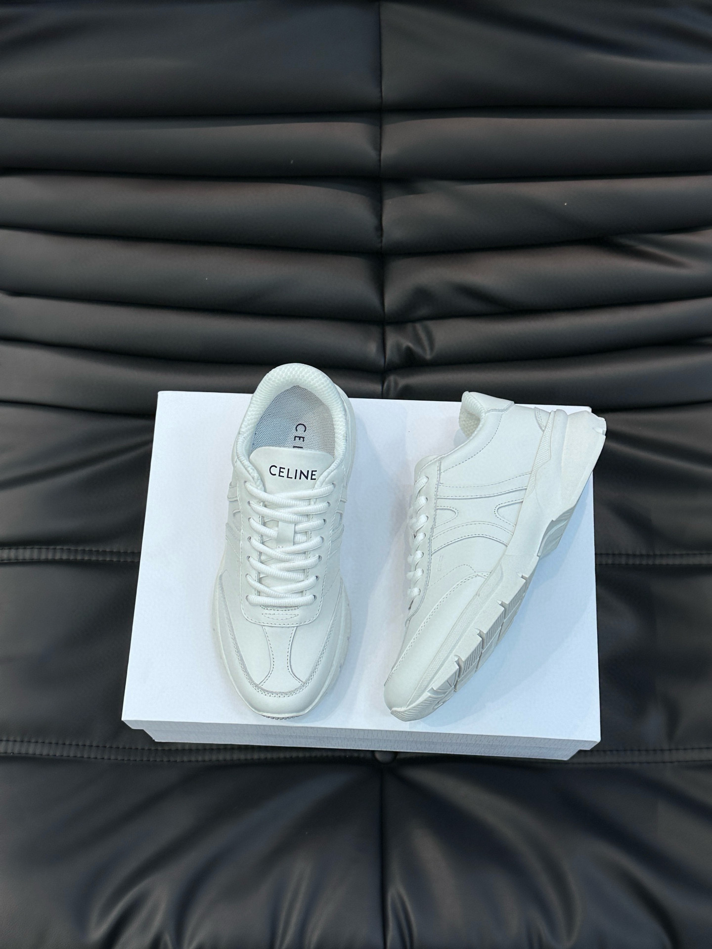 [CELINE] 셀린느 러너 CR-01 로우탑 스니커즈 남녀공용