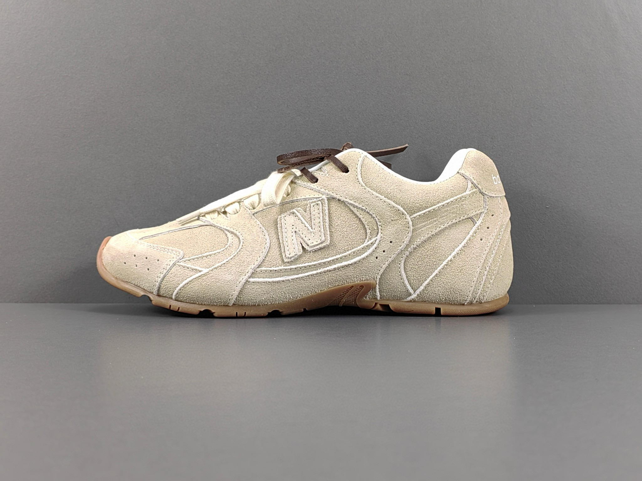 [Miumiu x NB] 미우미우 x 뉴발란스 530 스니커즈 여성용