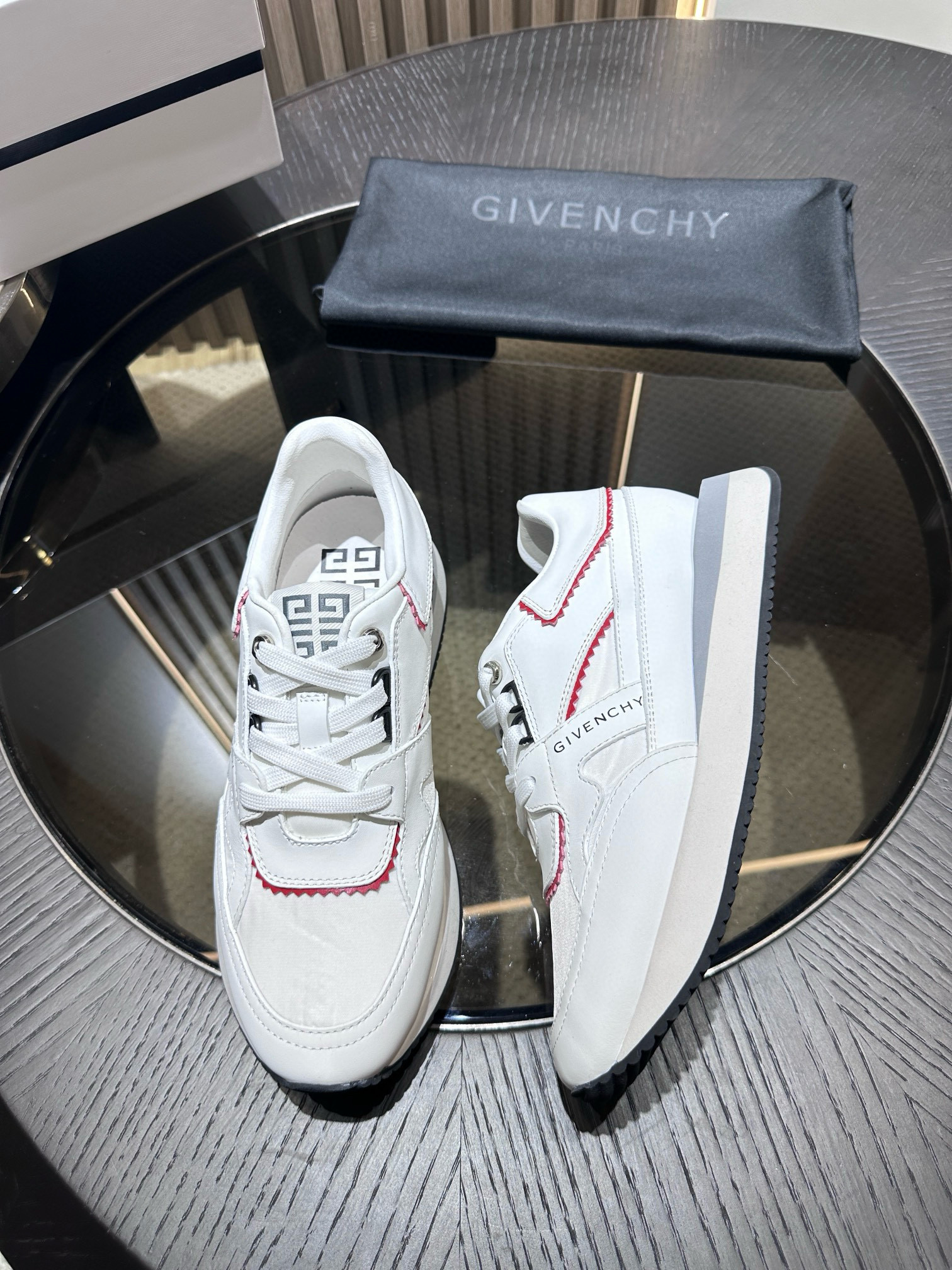 [GIVENCHY] 지방시 스니커즈 남성용