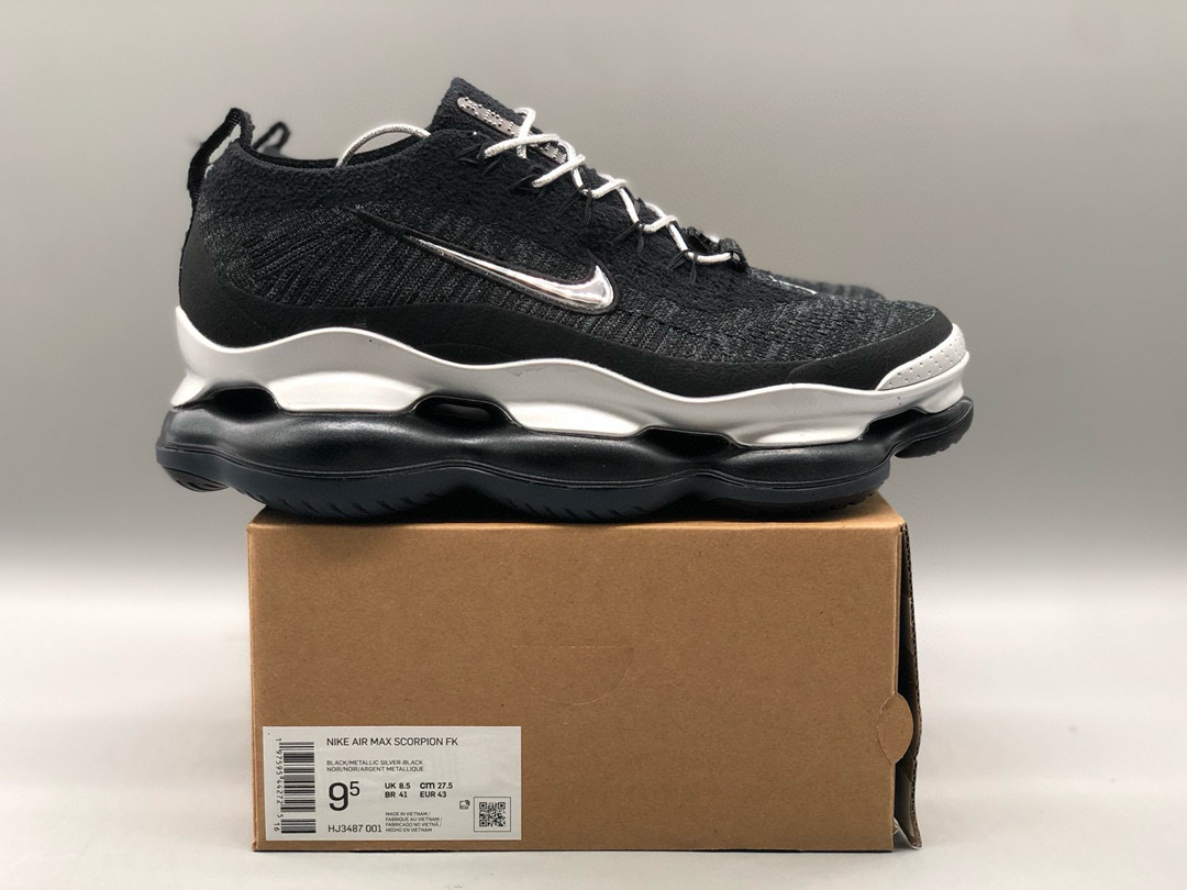 [NIKE] 나이키 에어맥스 스콜피온 메탈릭 실버 크롬 블랙 HJ3487-001 남녀공용