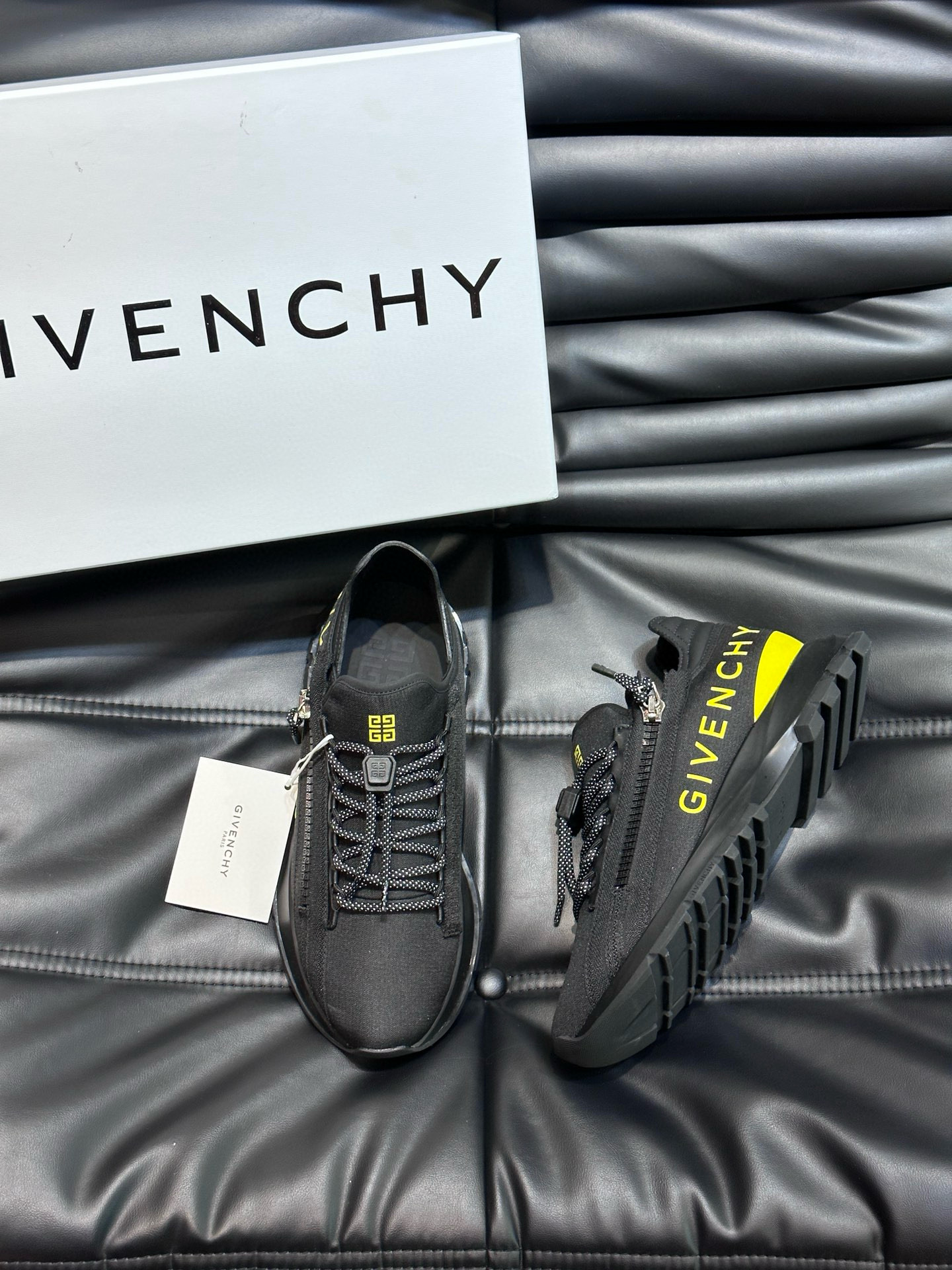 [GIVENCHY] 지방시 스펙터 지퍼 러너 스니커즈 남성용