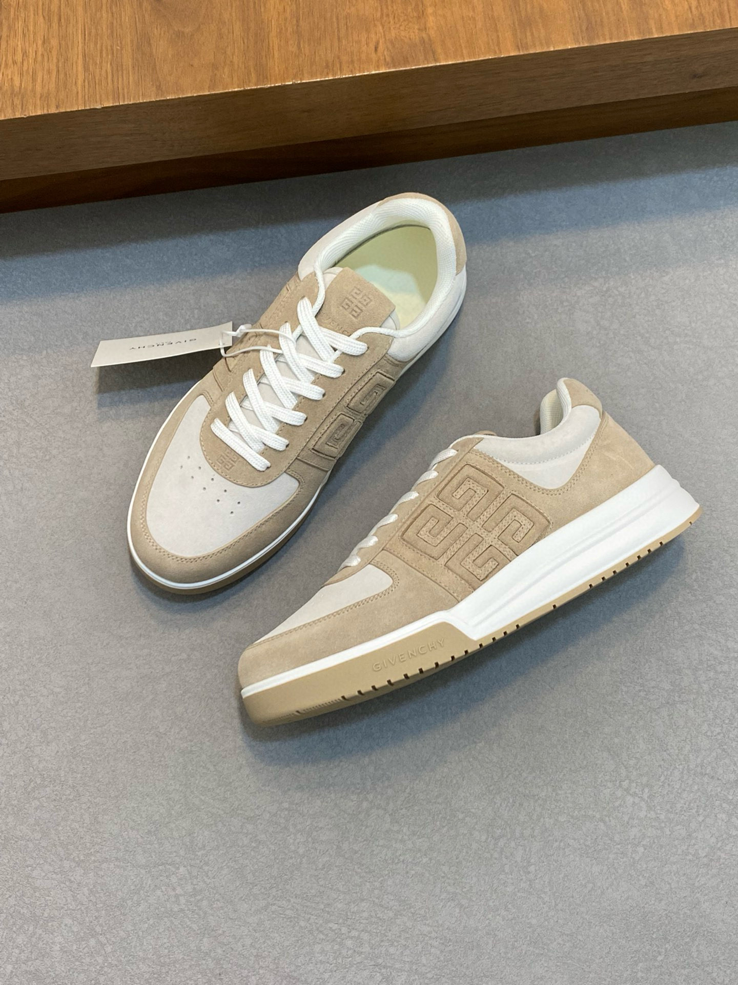 [GIVENCHY] 지방시 스니커즈 남성용