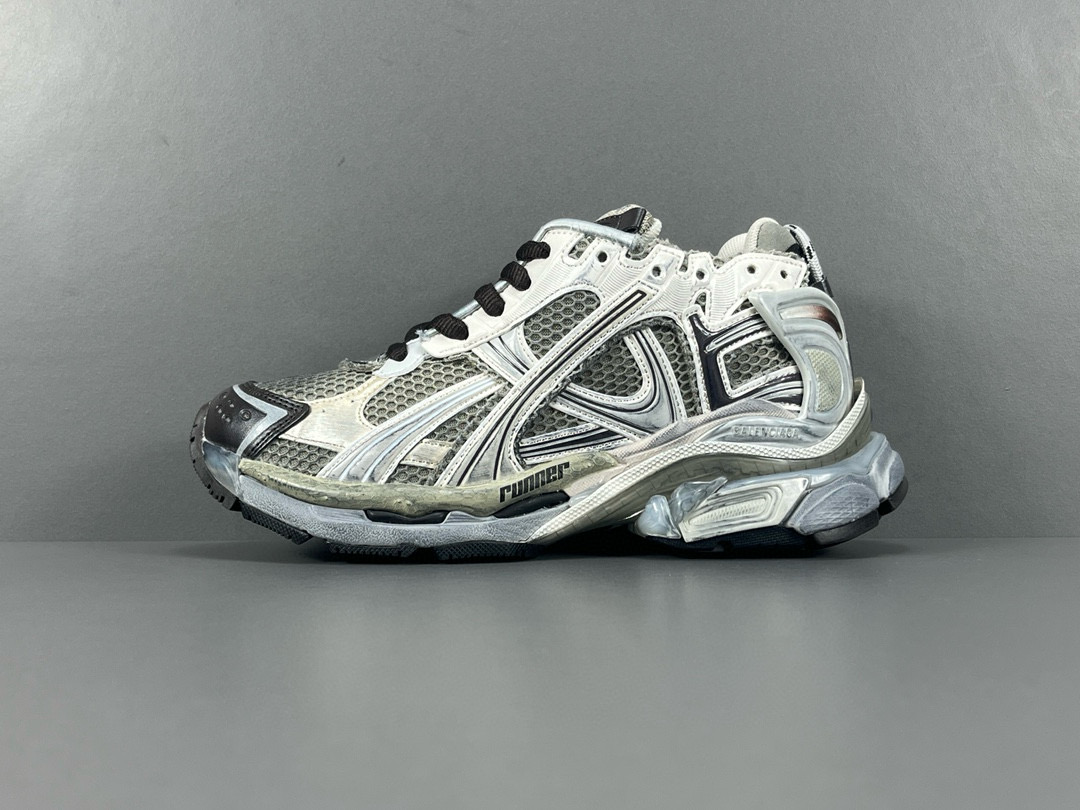 [BALENCIAGA] 발렌시아가 그래피티 러너 7.0 스니커즈 다크 그레이 브라운 남녀공용 (OK공장)