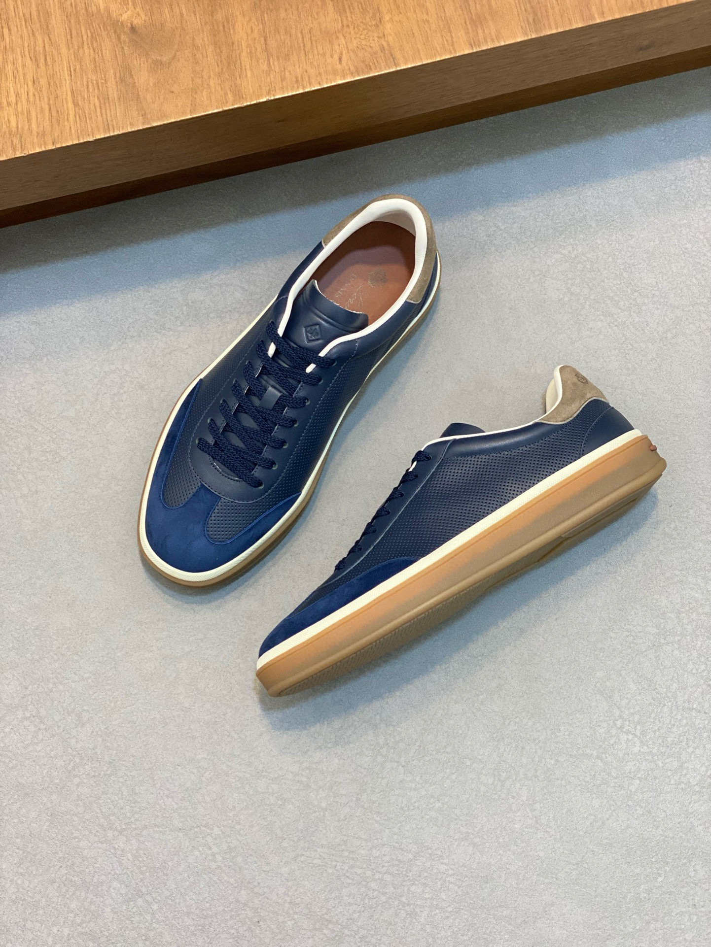 [Loro Piana] 로로피아나 스니커즈 남성용