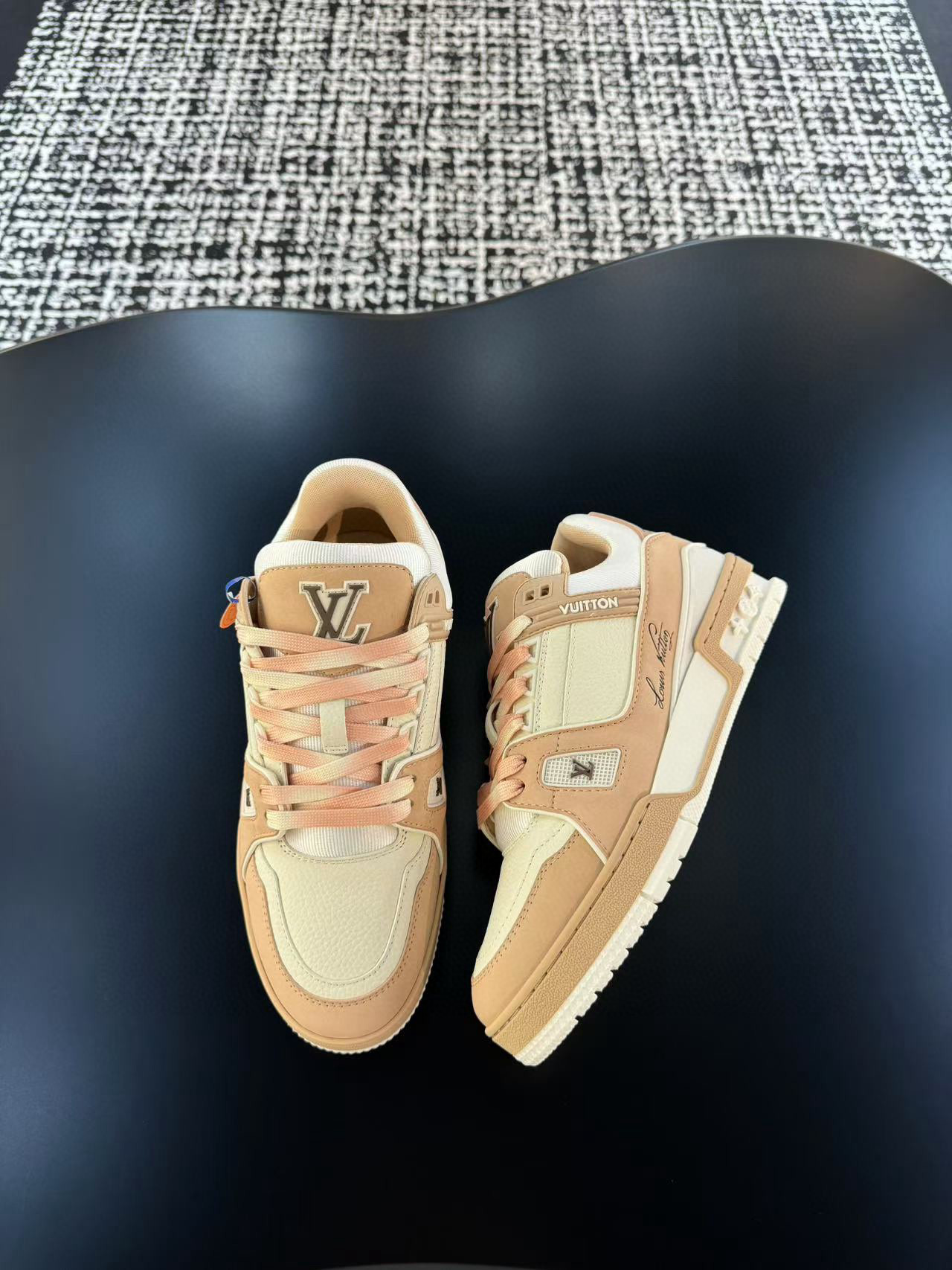 [LOUIS VUITTON] 루이비통 LV 트레이너 버질아블로 스니커즈 남녀공용