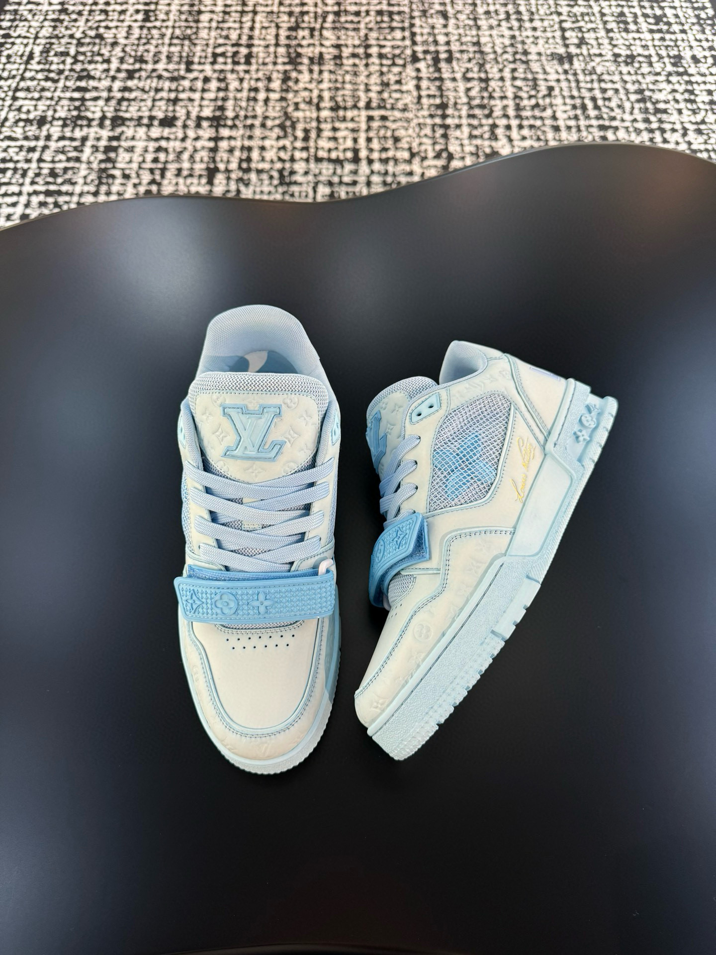 [LOUIS VUITTON] 루이비통 LV 트레이너 스니커즈 남성용