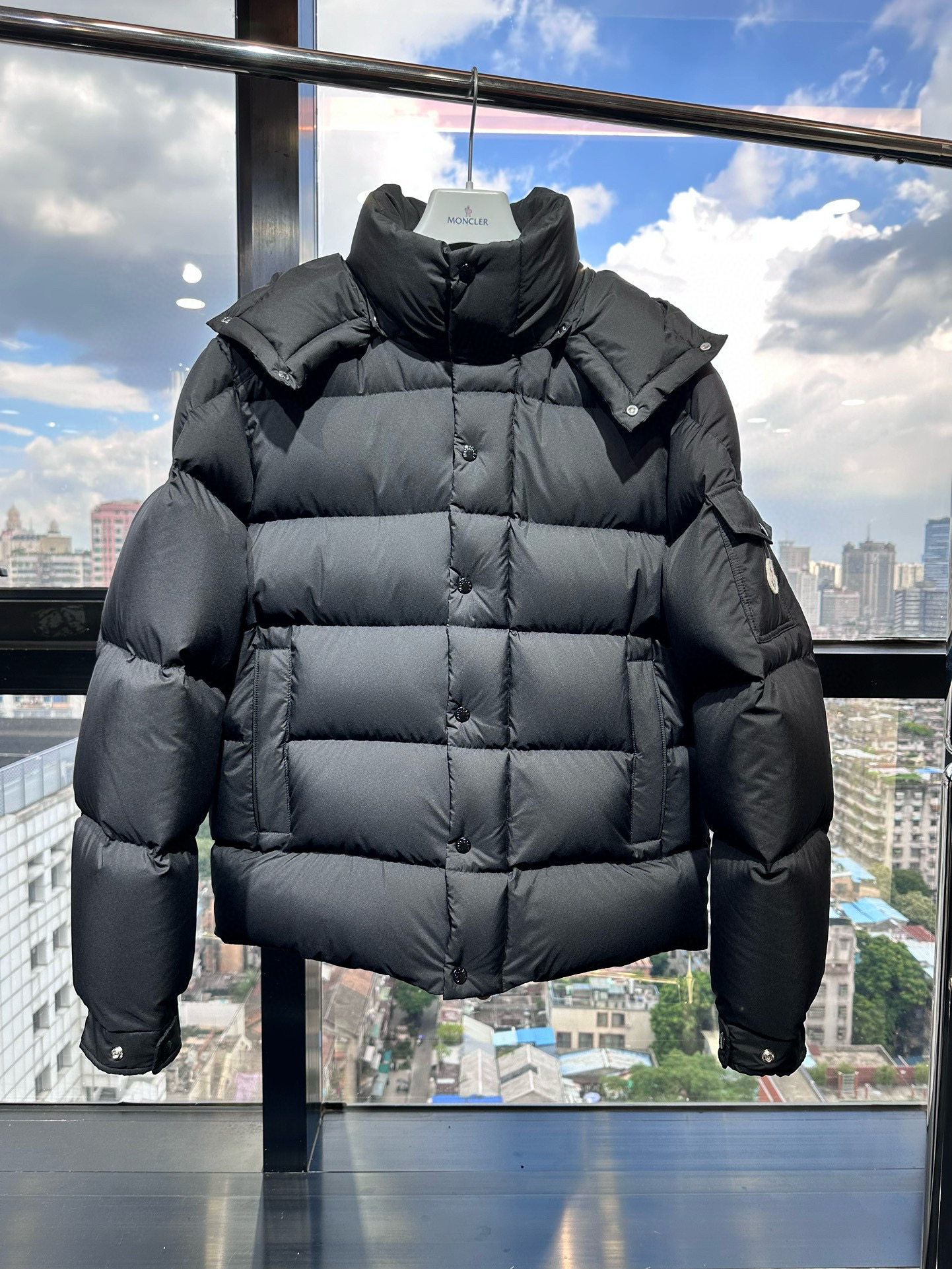 [MONCLER] 몽클레어 베제르 VEZERE 패딩 남성용