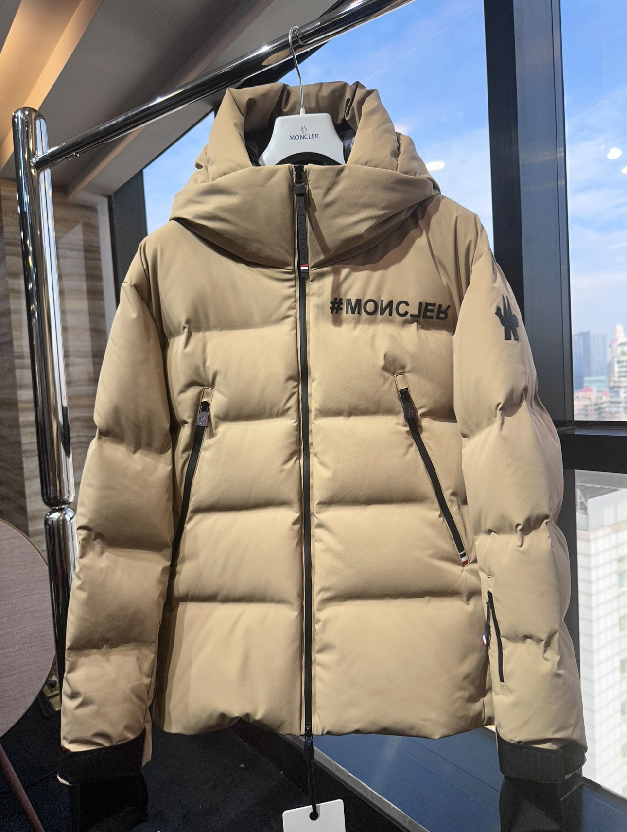 [MONCLER] 몽클레어 FELLBERG 쇼트 다운 재킷 패딩 남성용