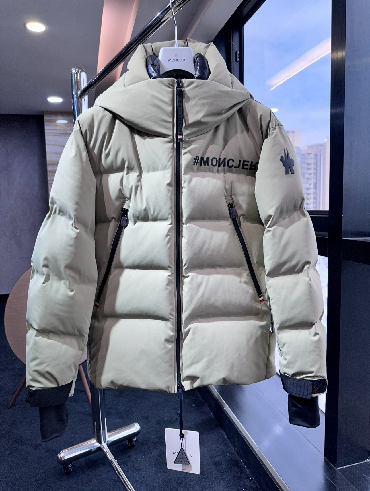 [MONCLER] 몽클레어 FELLBERG 쇼트 다운 재킷 패딩 남성용