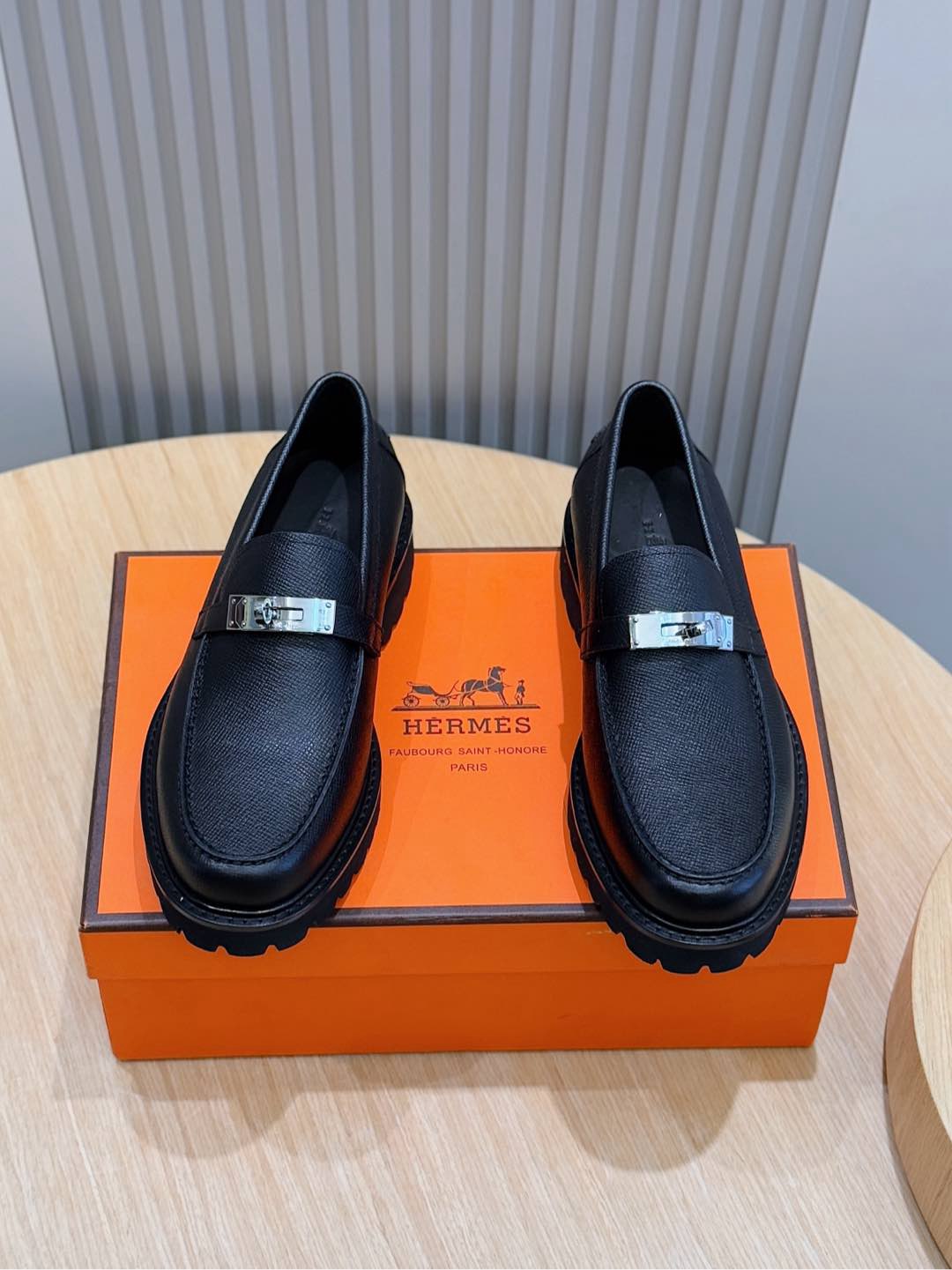 [HERMES] 에르메스 켈리 로퍼 구두 남성용