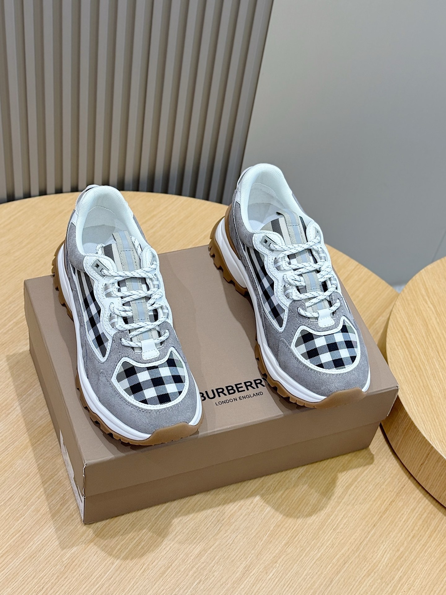 [BURBERRY] 버버리 리지스 스니커즈 남성용