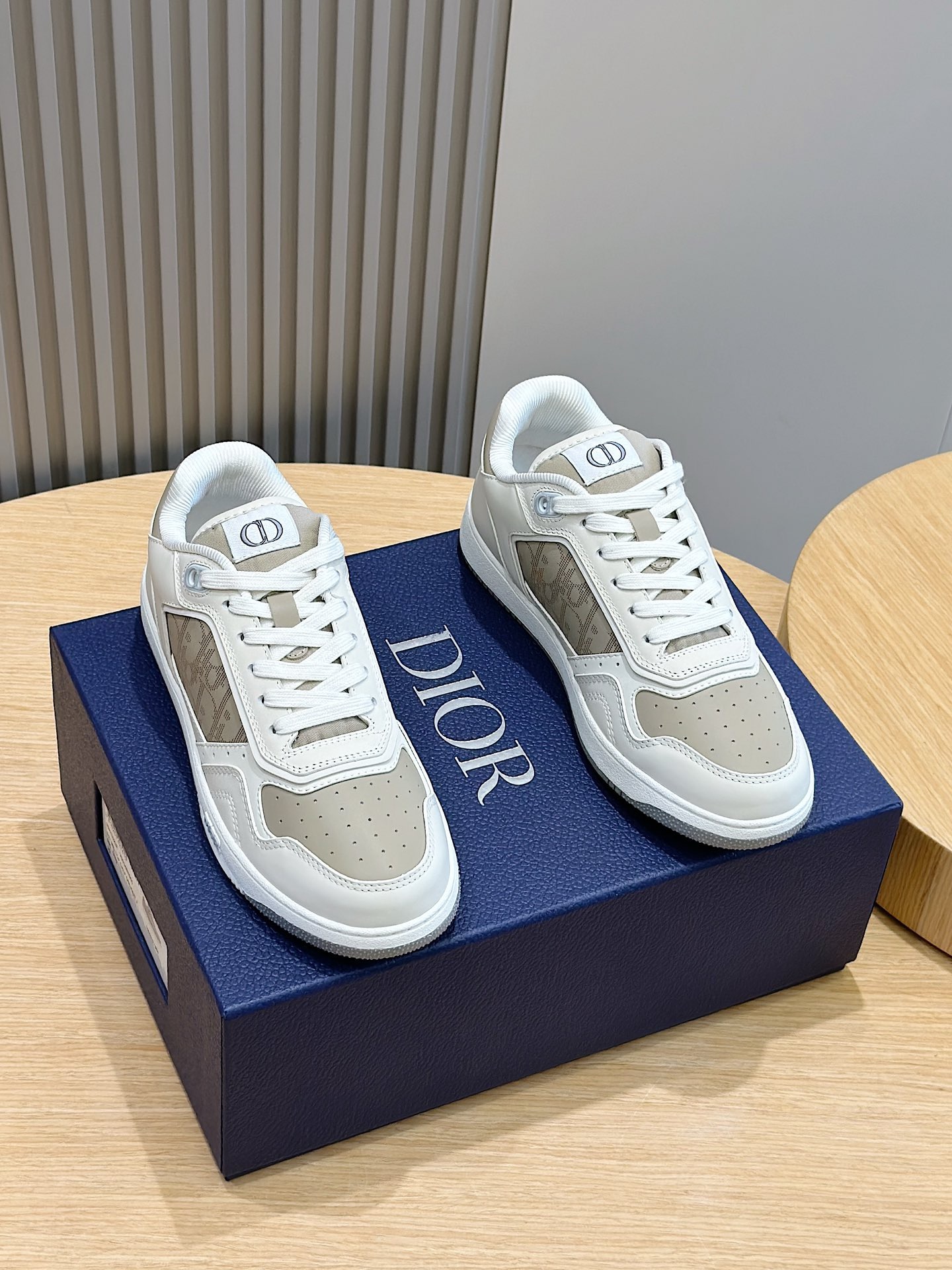 [DIOR] 디올 B27 오블리크 로우 스니커즈 남녀공용