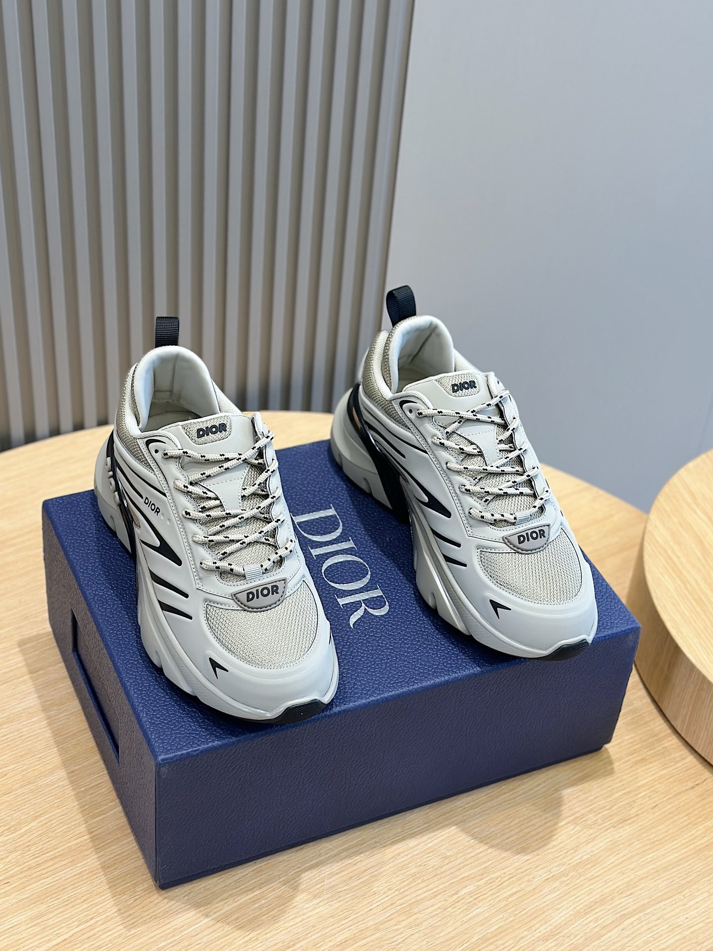 [DIOR] 디올 B44 블레이드 스니커즈 남성용