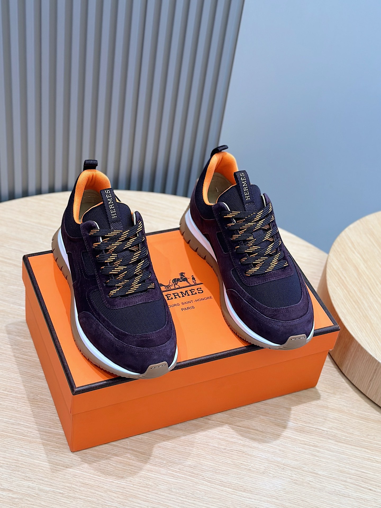 [HERMES] 에르메스 지미 스니커즈 남성용