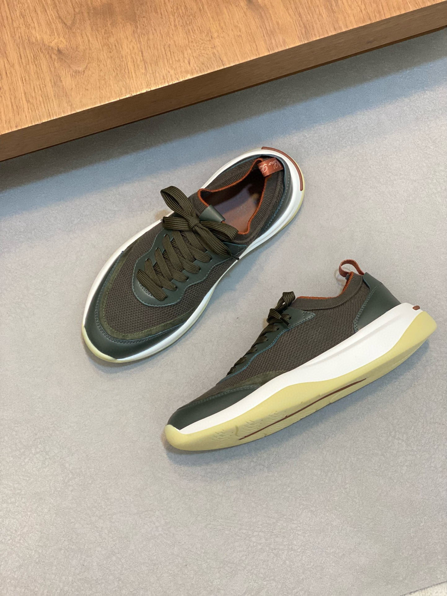 [Loro Piana] 로로피아나 워크 위시 스니커즈 남성용