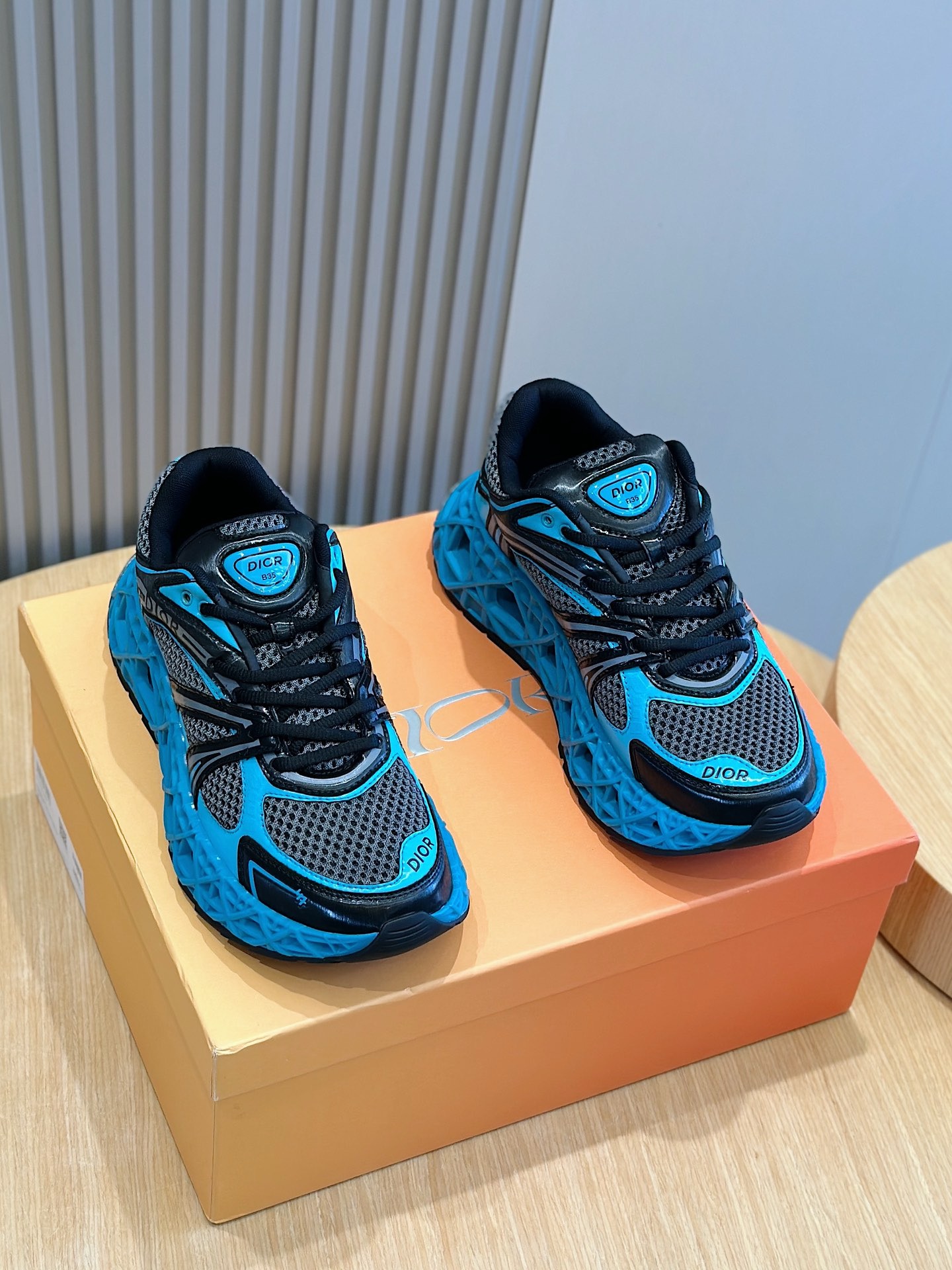 [DIOR] 디올 B35 NXT 스니커즈 남성용