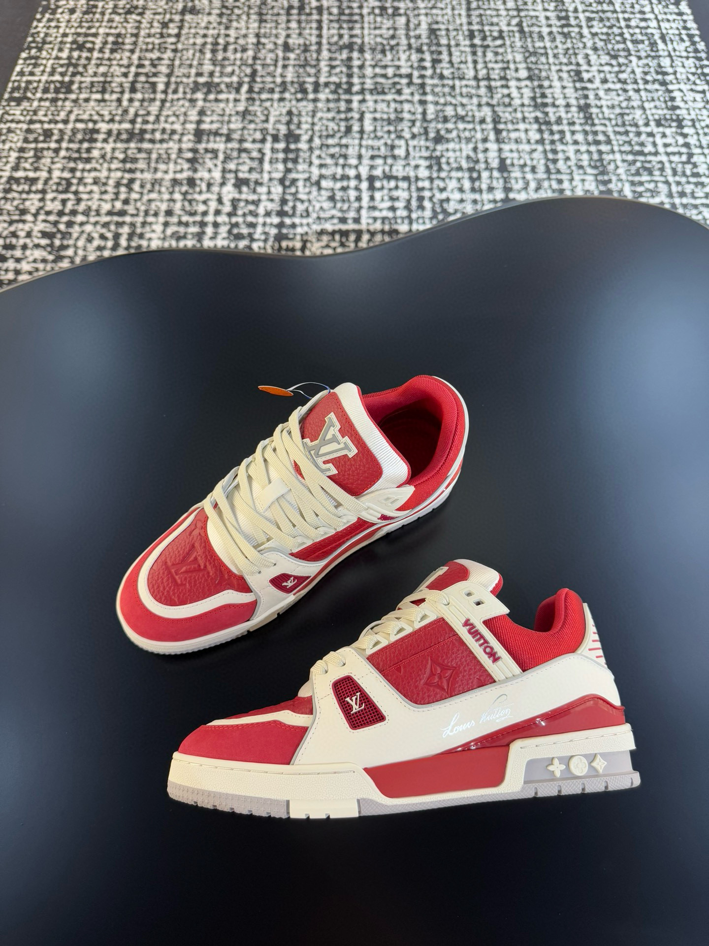 [LOUIS VUITTON] 루이비통 LV 트레이너 스니커즈 남녀공용