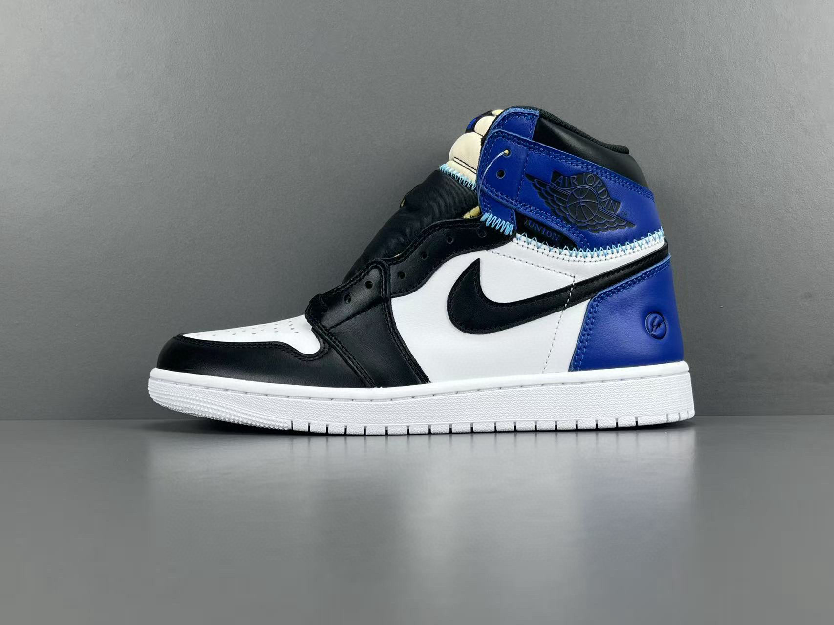 [AIR JORDAN] 에어조던1 x 프라그먼트 x 유니온 레트로 하이 OG UN IO7847-001 남성용 (OG공장)