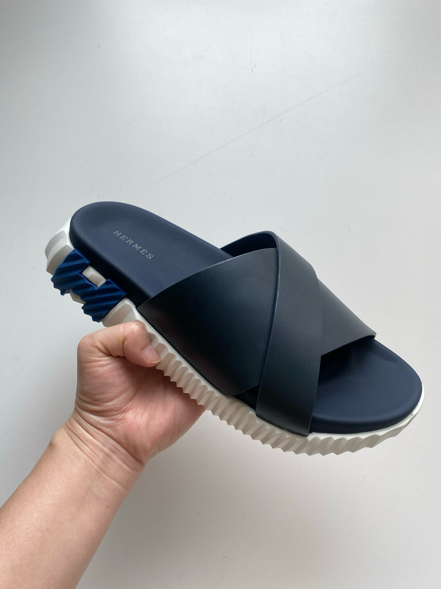 [HERMES] 에르메스 인프라 나파 샌들 남성용