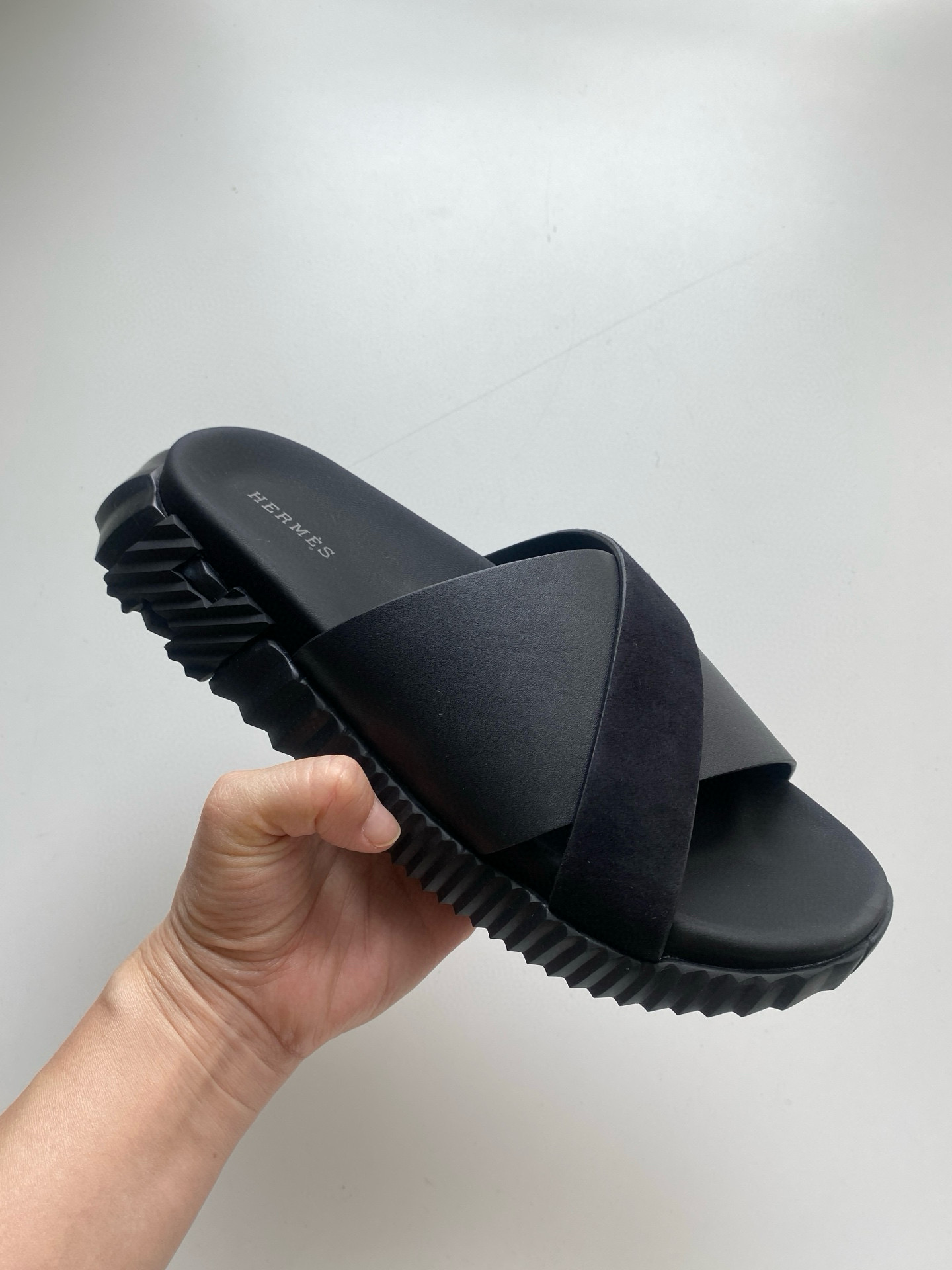 [HERMES] 에르메스 인프라 나파 샌들 남성용