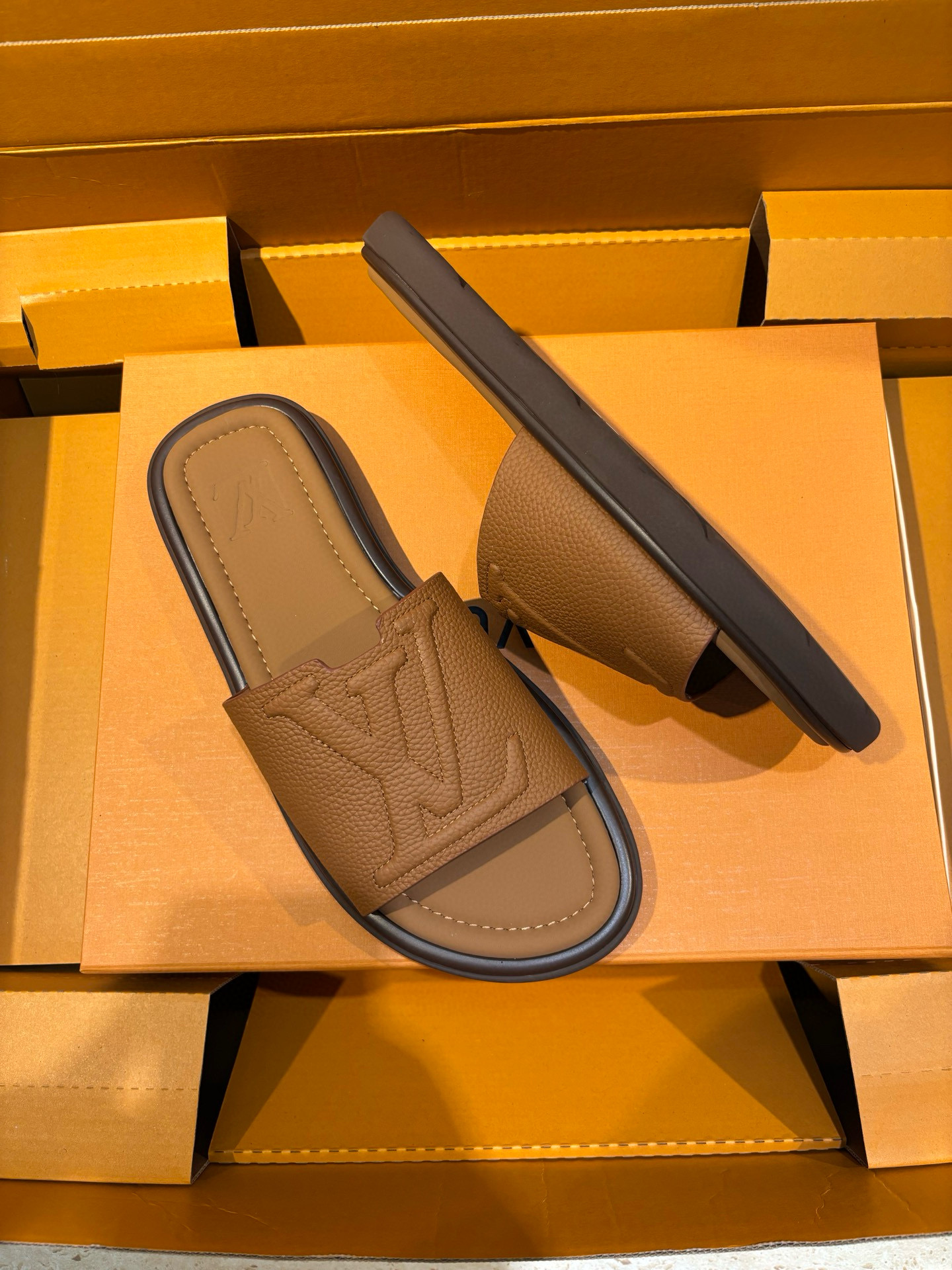 [LOUIS VUITTON] 루이비통 포르토피노 뮬 슬리퍼 남성용