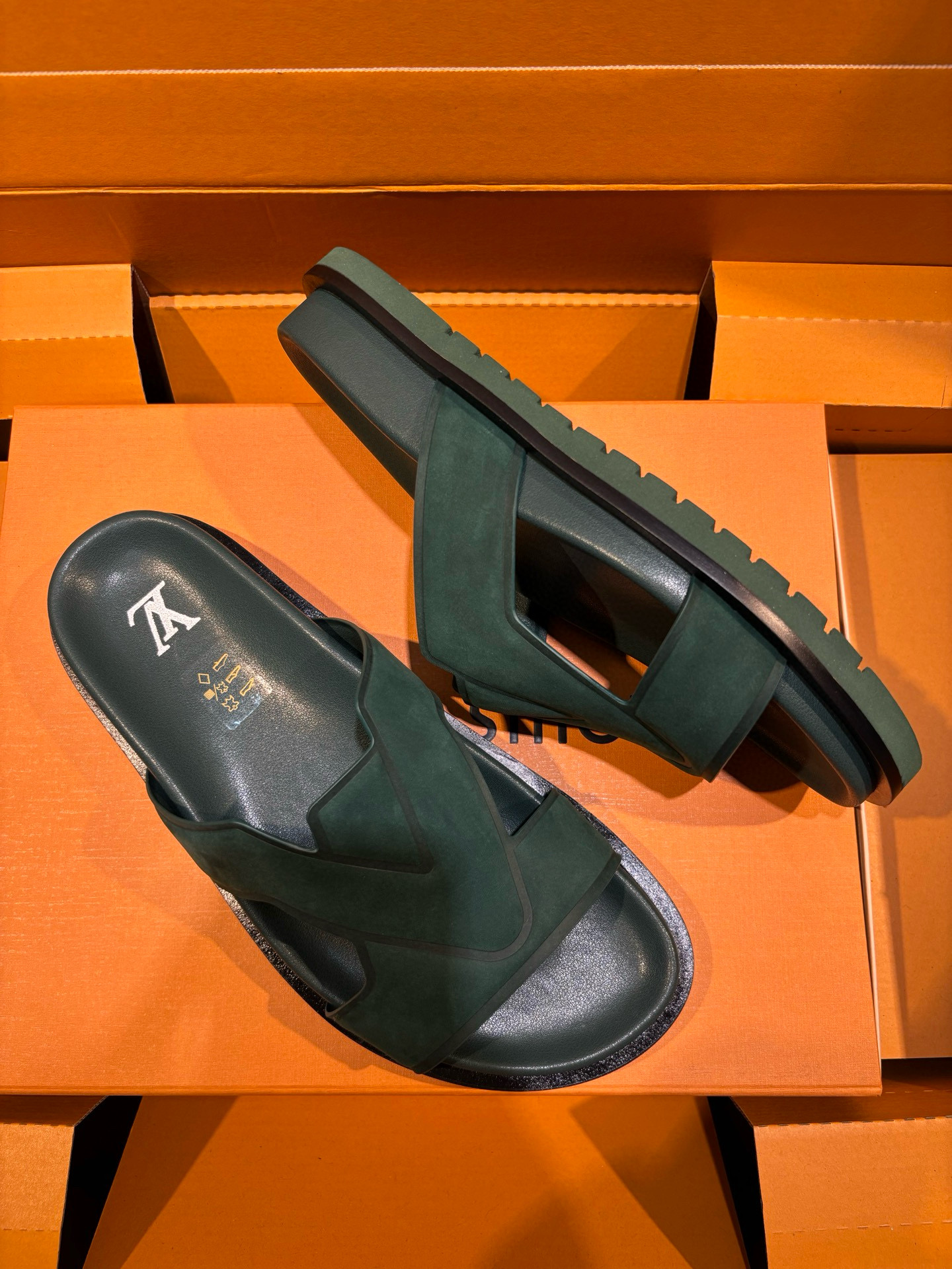 [LOUIS VUITTON] 루이비통 포르토피노 뮬 슬리퍼 남성용