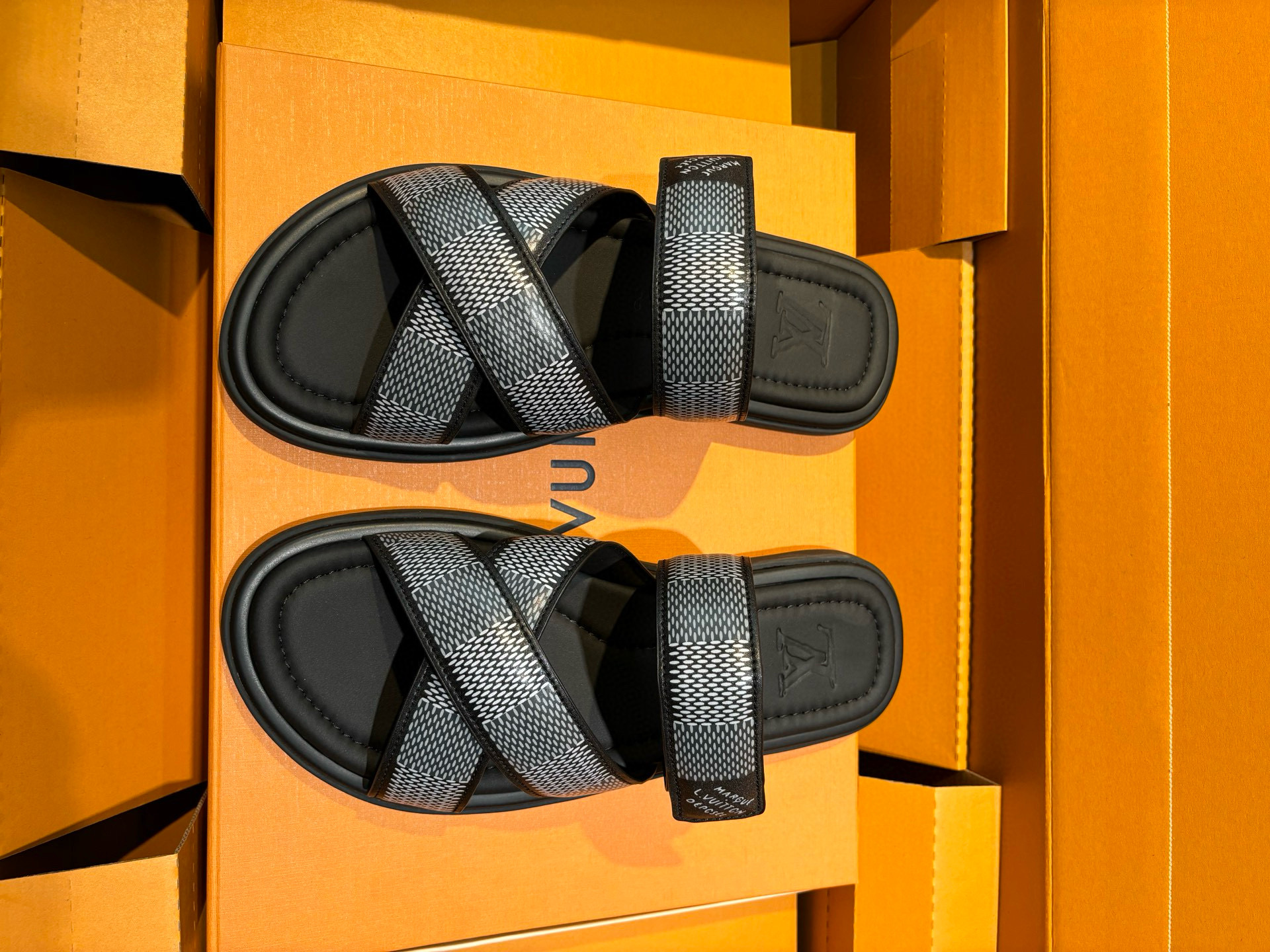 [LOUIS VUITTON] 루이비통 베니스 뮬 슬리퍼 남성용