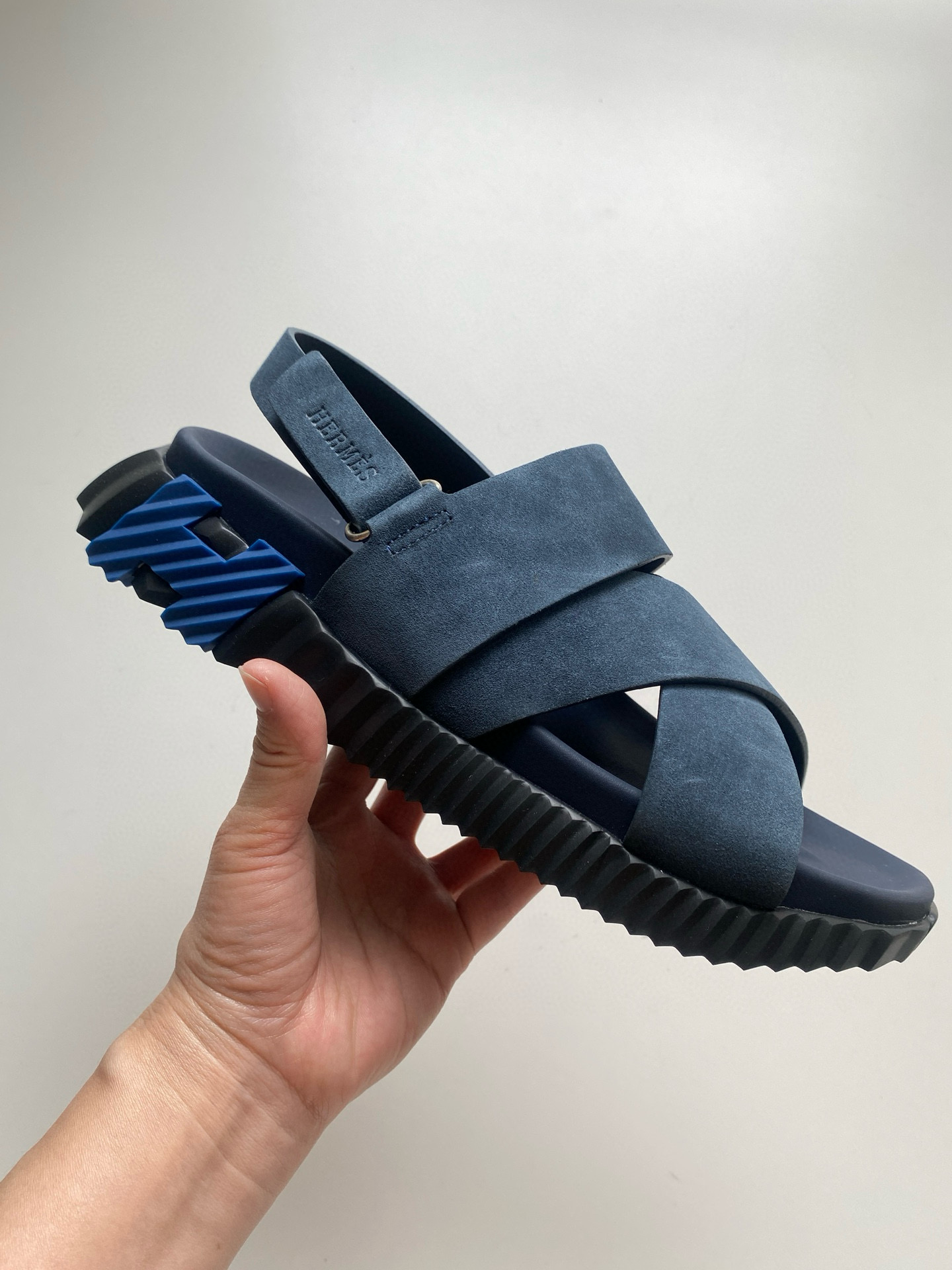 [HERMES] 에르메스 일레트릭 샌들 남성용