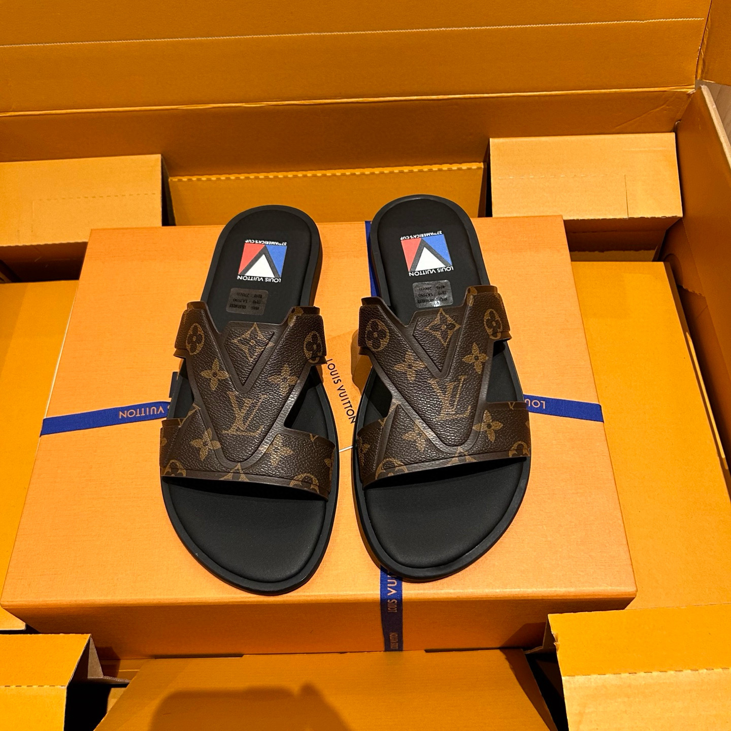 [LOUIS VUITTON] 루이비통 오아시스 샌들 남성용