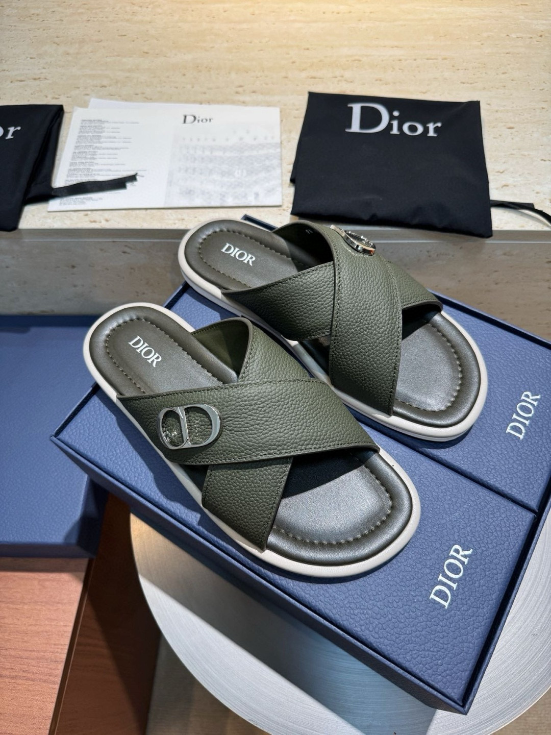 [DIOR] 디올 알리아스 샌들 남성용